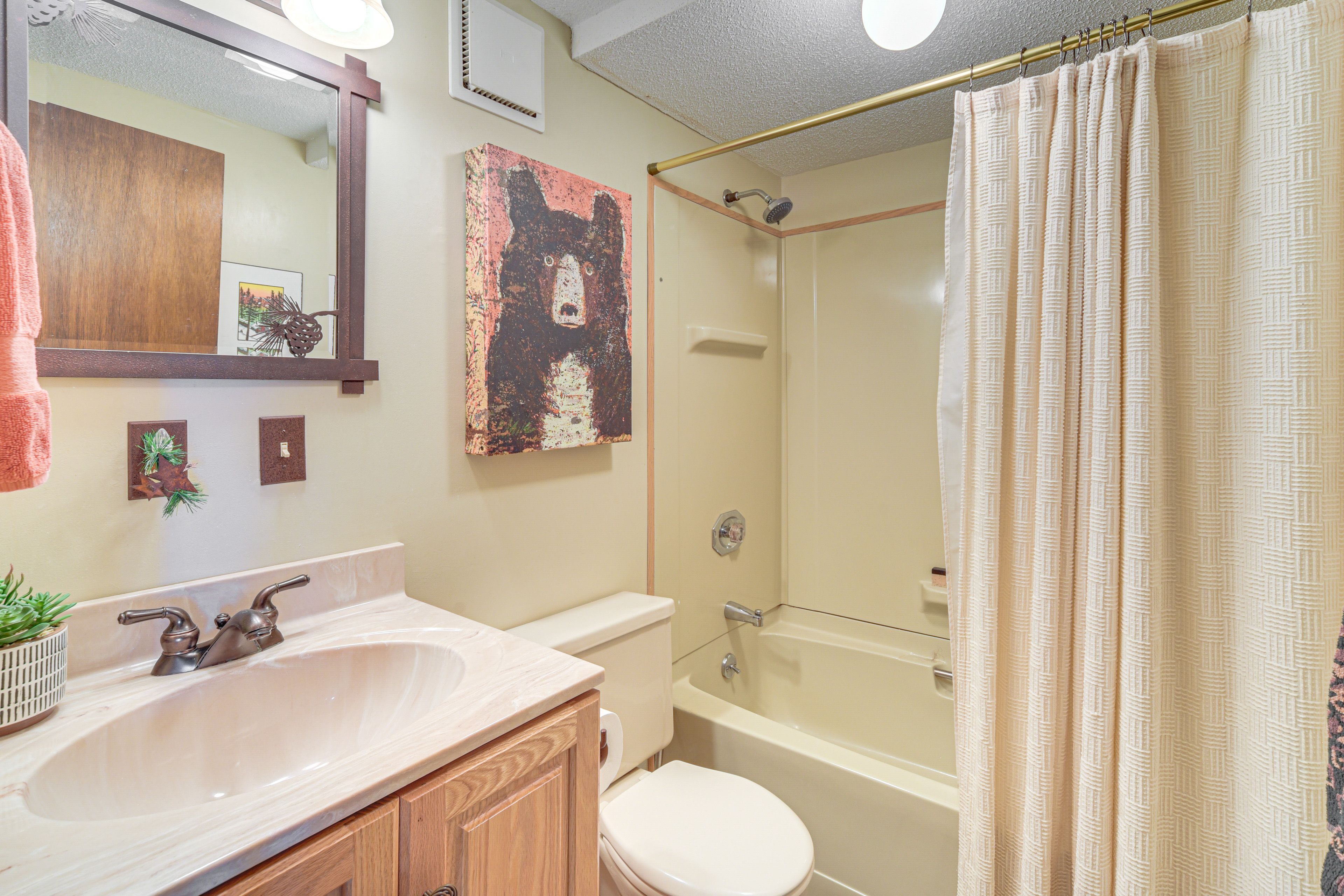 Full Bathroom | Basement