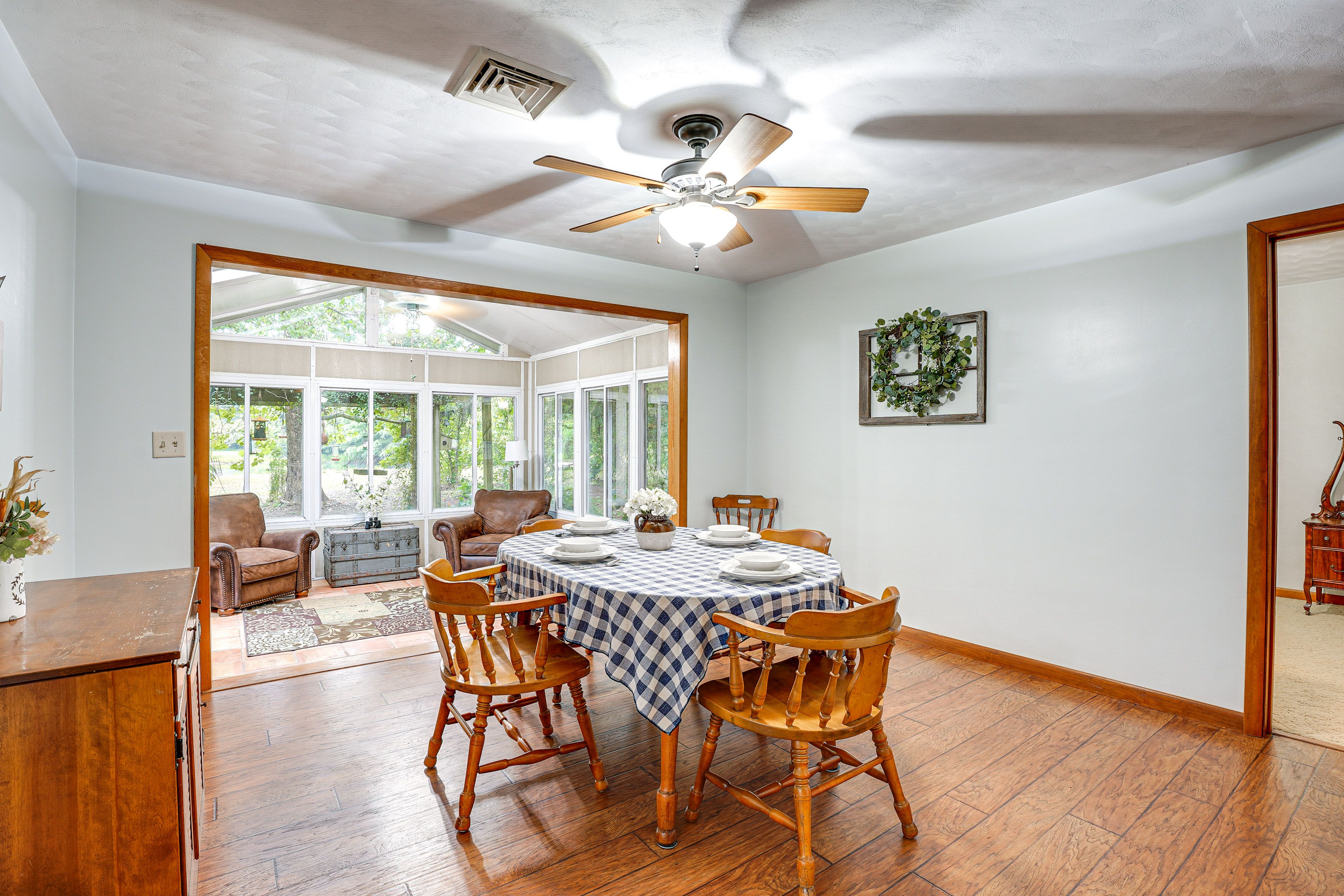 Dining Area | Dishware/Flatware