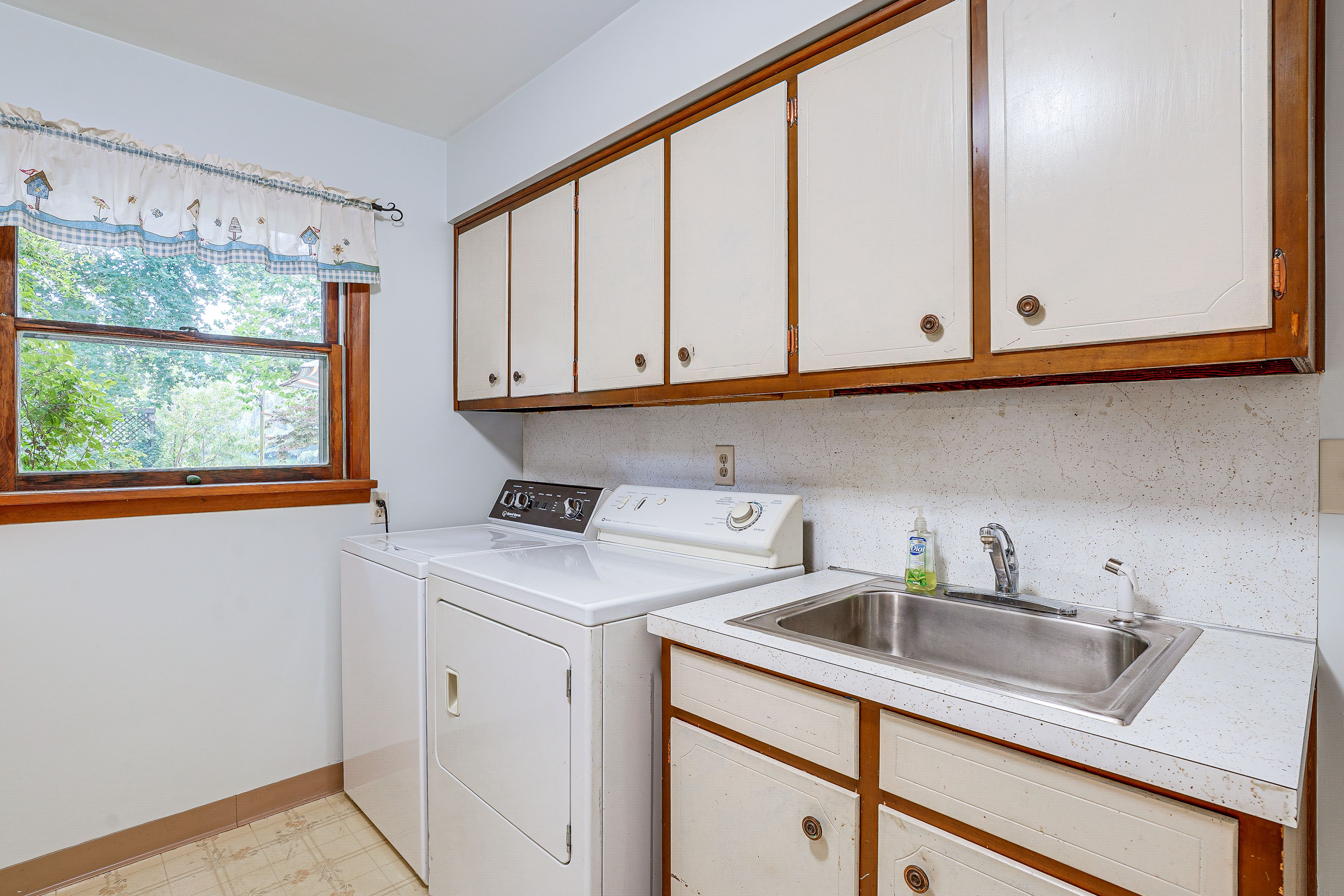Laundry Area | Washer/Dryer