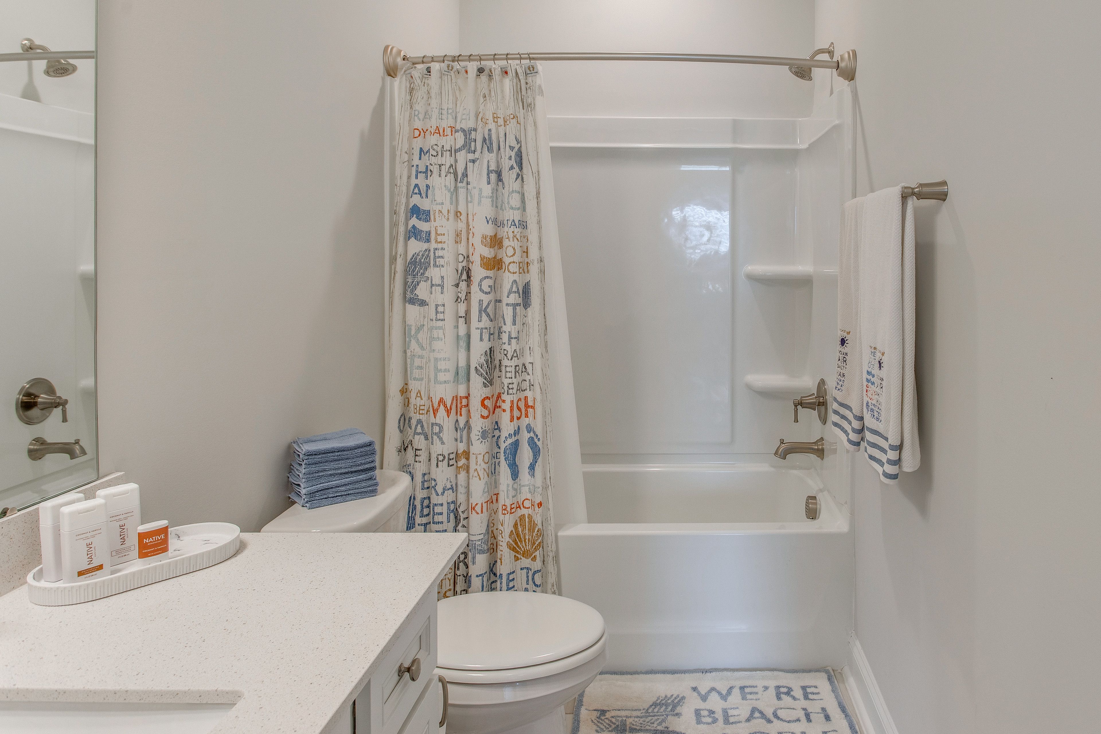 Full Bathroom | 2nd Floor