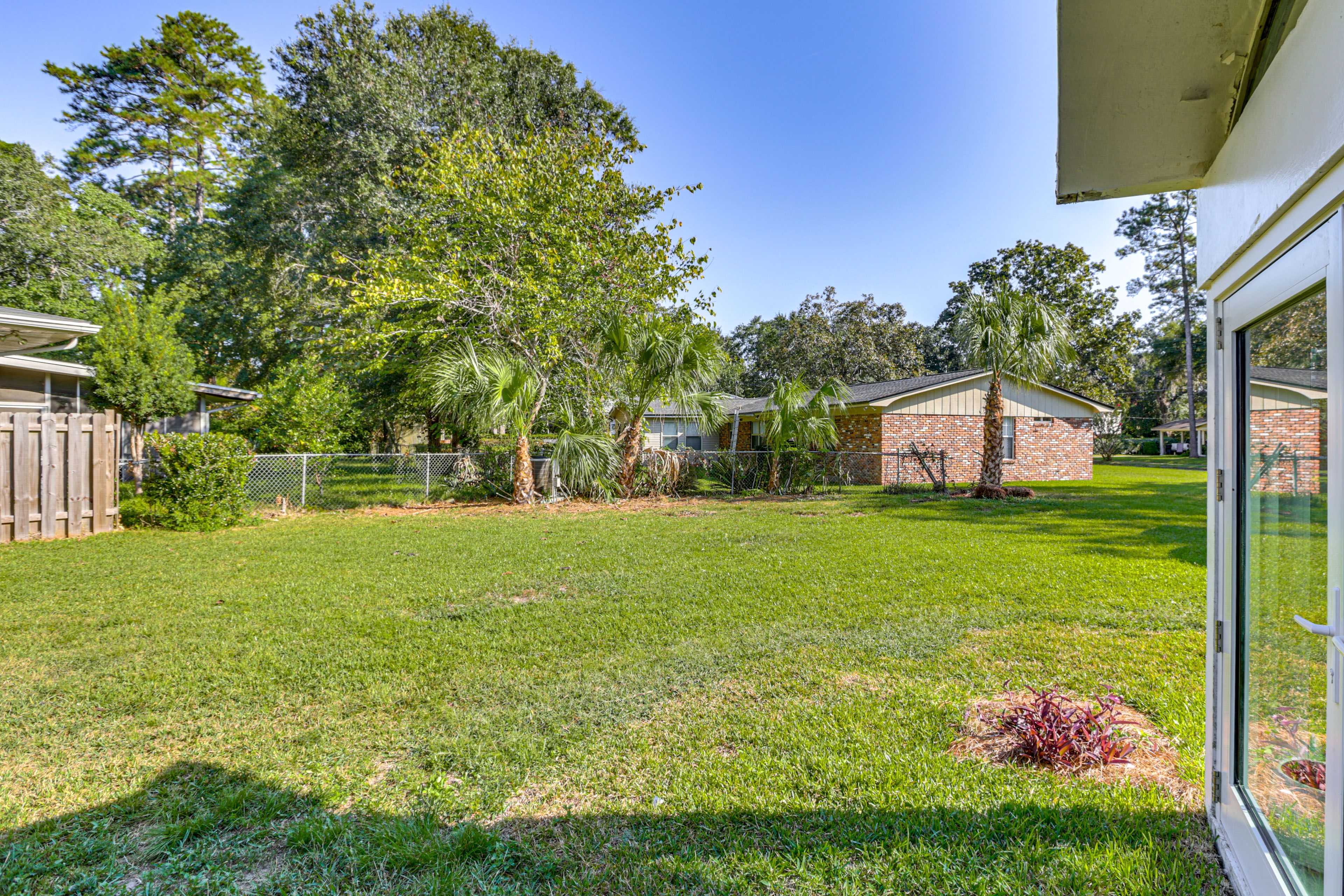 Spacious Yard