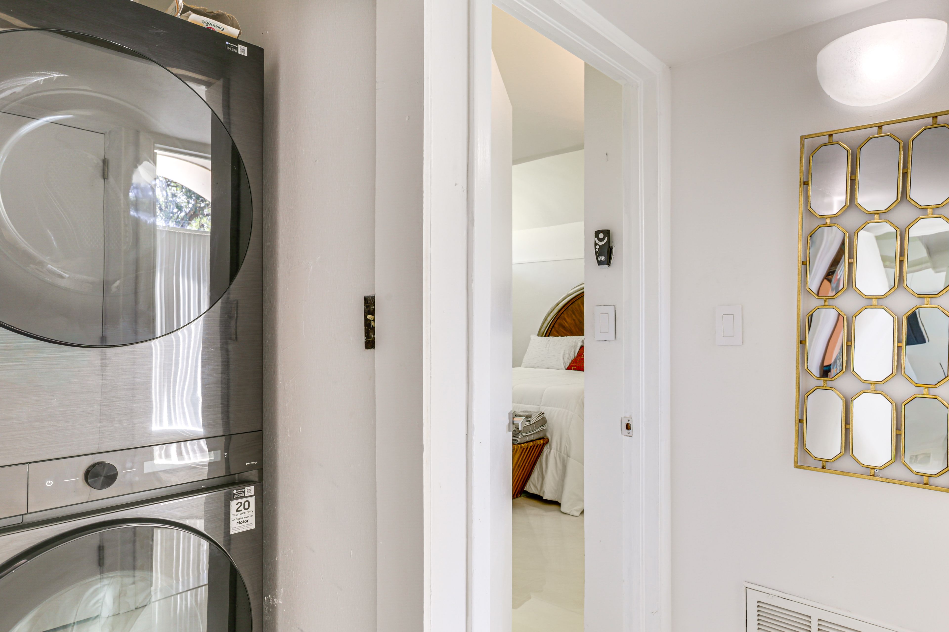Laundry Closet | Washer/Dryer
