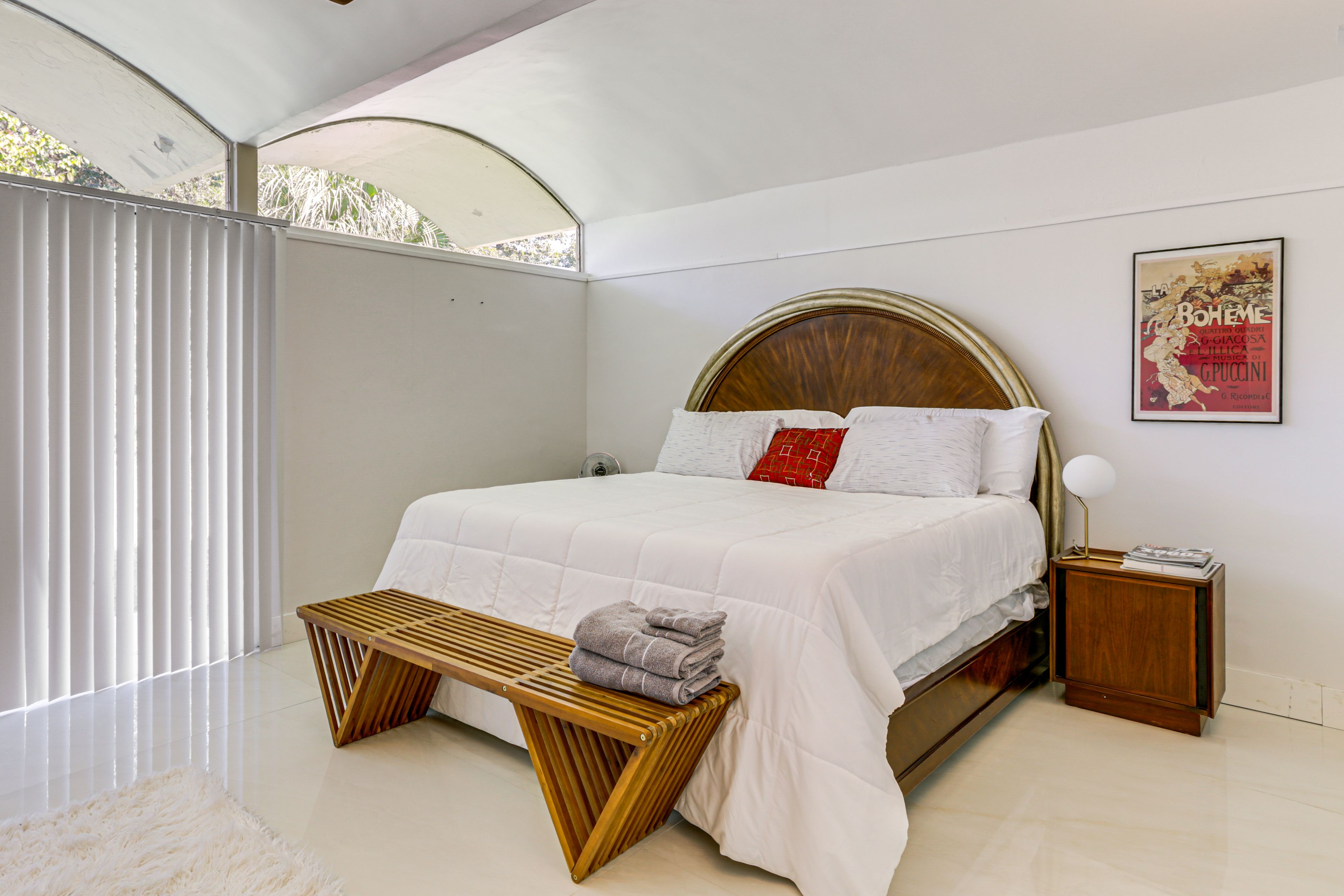 Bedroom 1 | King Bed