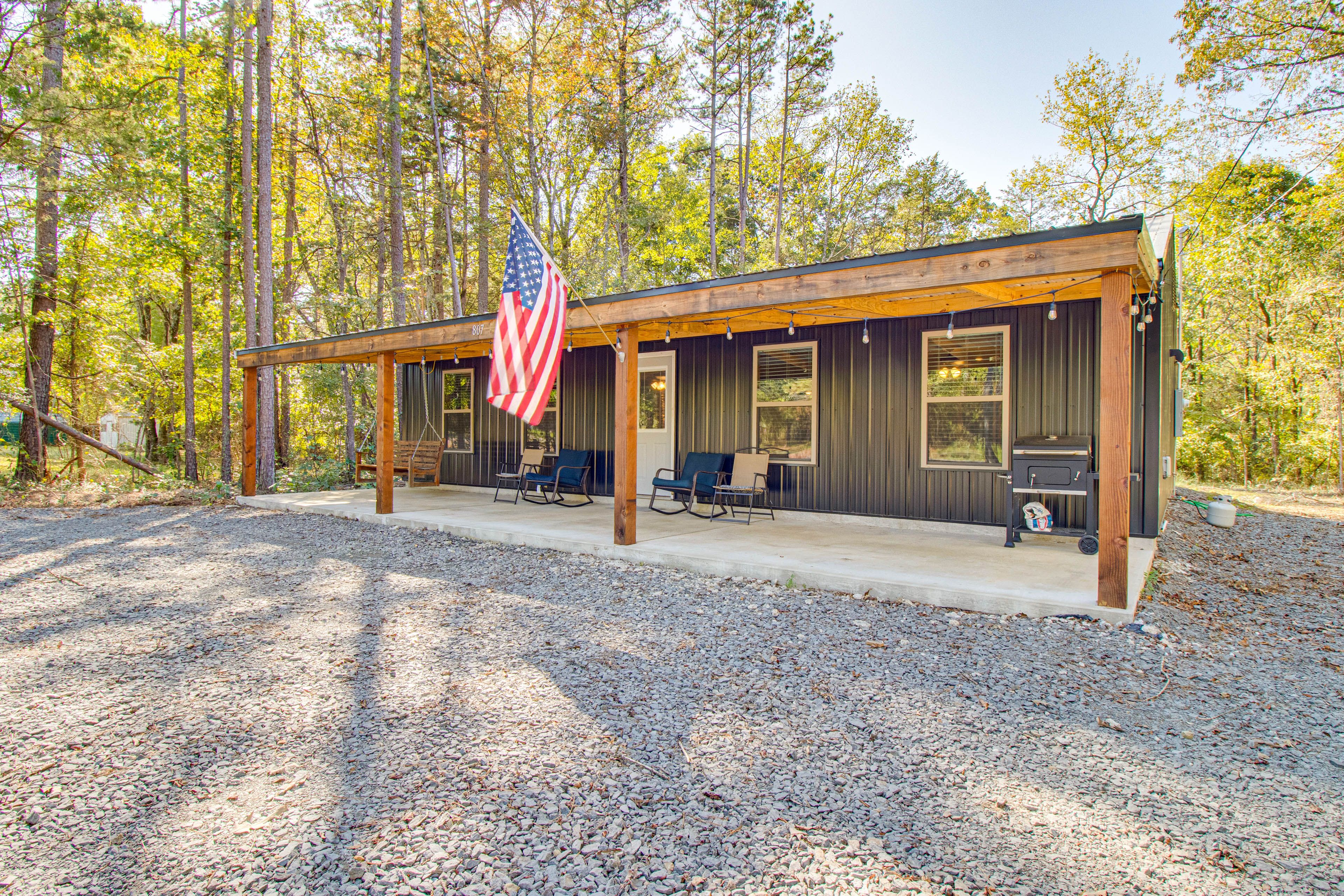 Higden Vacation Rental | 3BR | 1.5BA | 1 Small Step Required | 1,600 Sq Ft