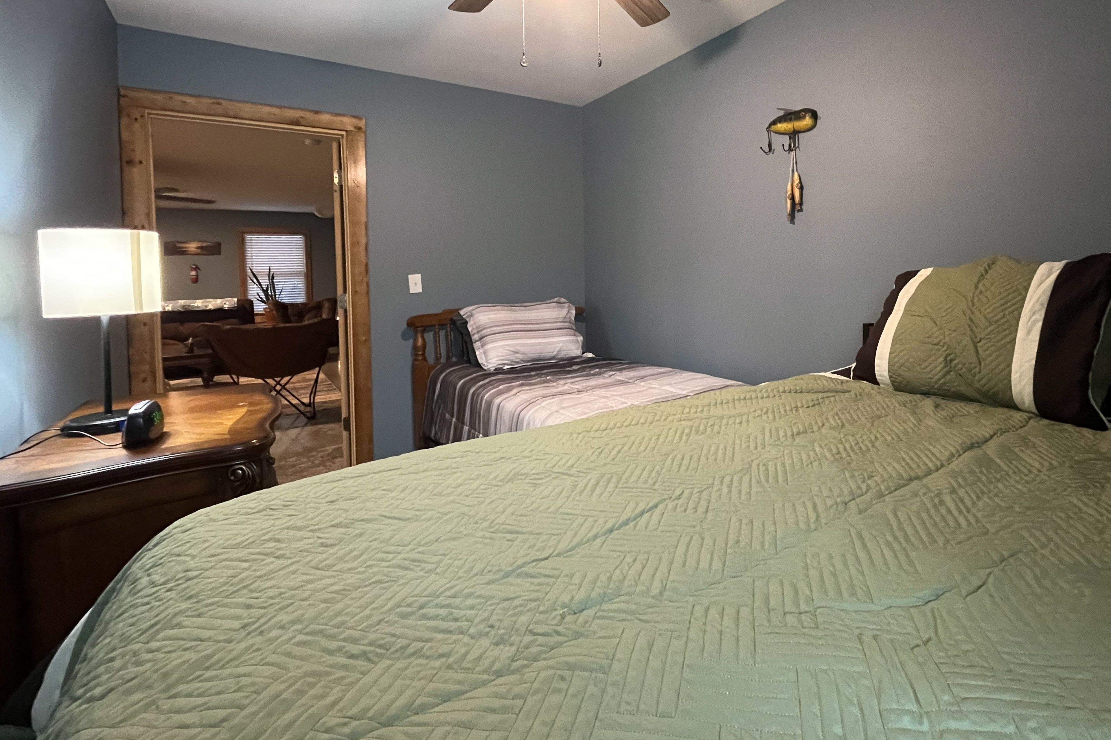 Bedroom 3 | Queen Bed | Twin Bed