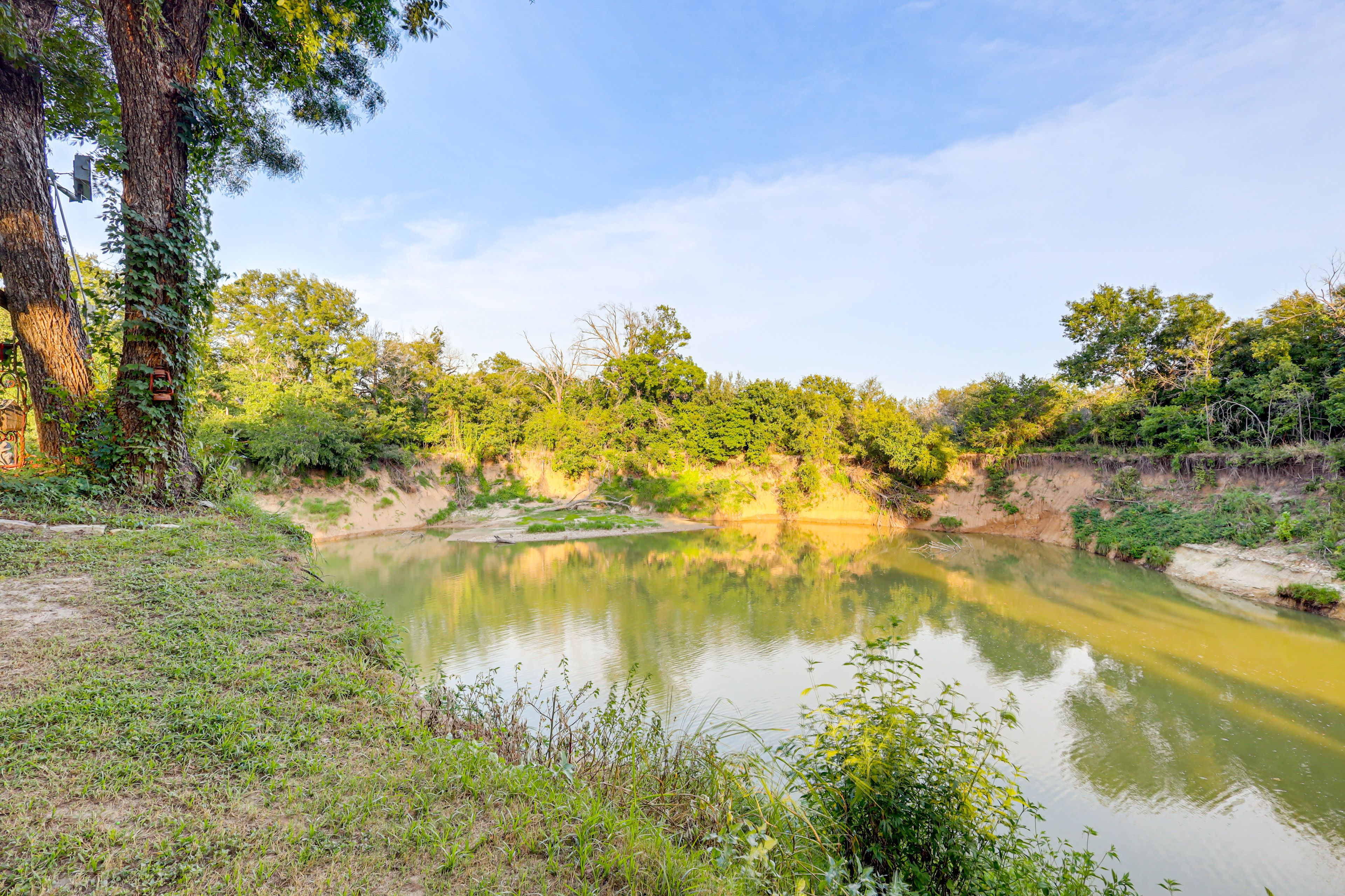Surrounding Views | River On-Site