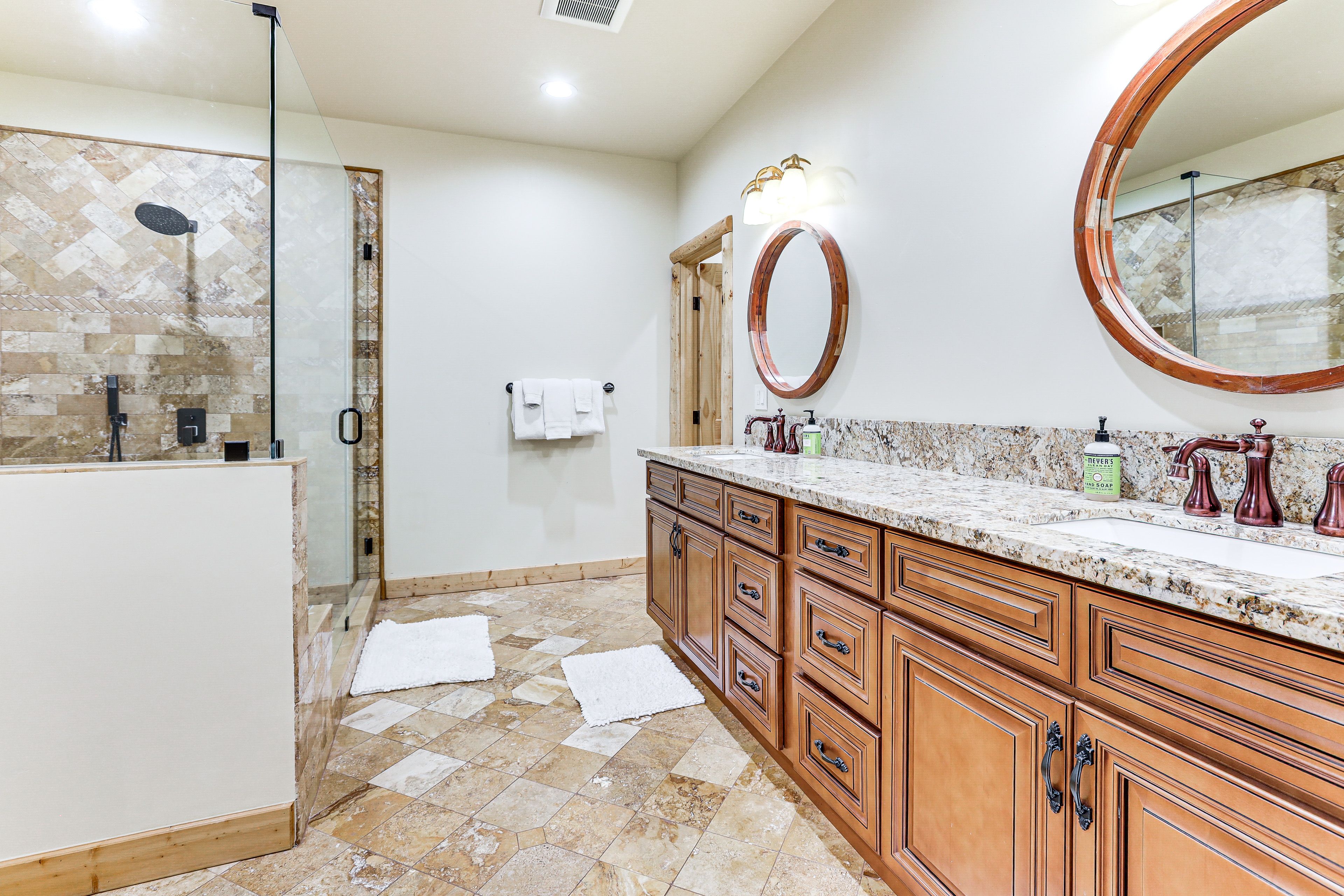 Bathroom | Lower Floor
