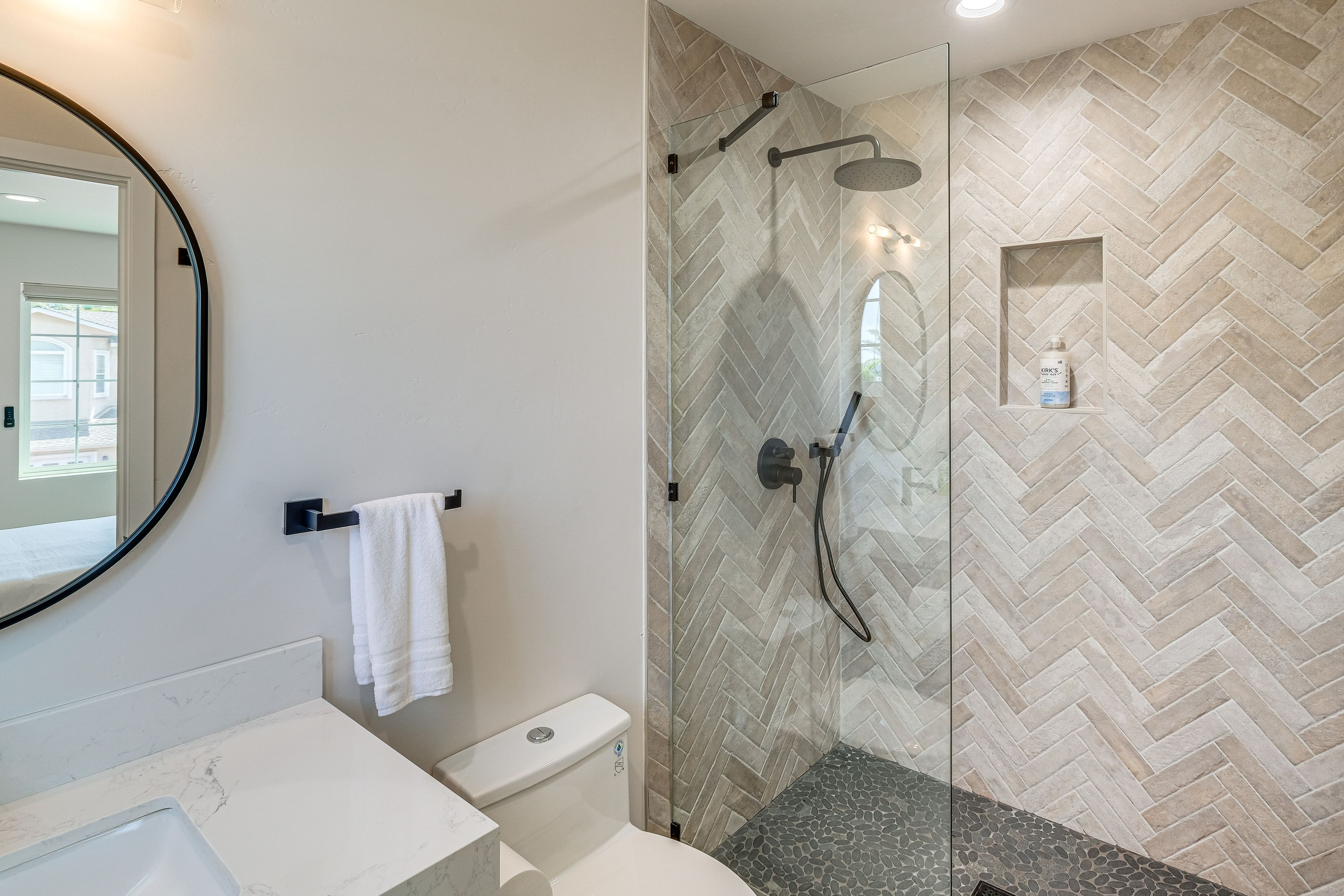 En-Suite Bathroom | 2nd Floor