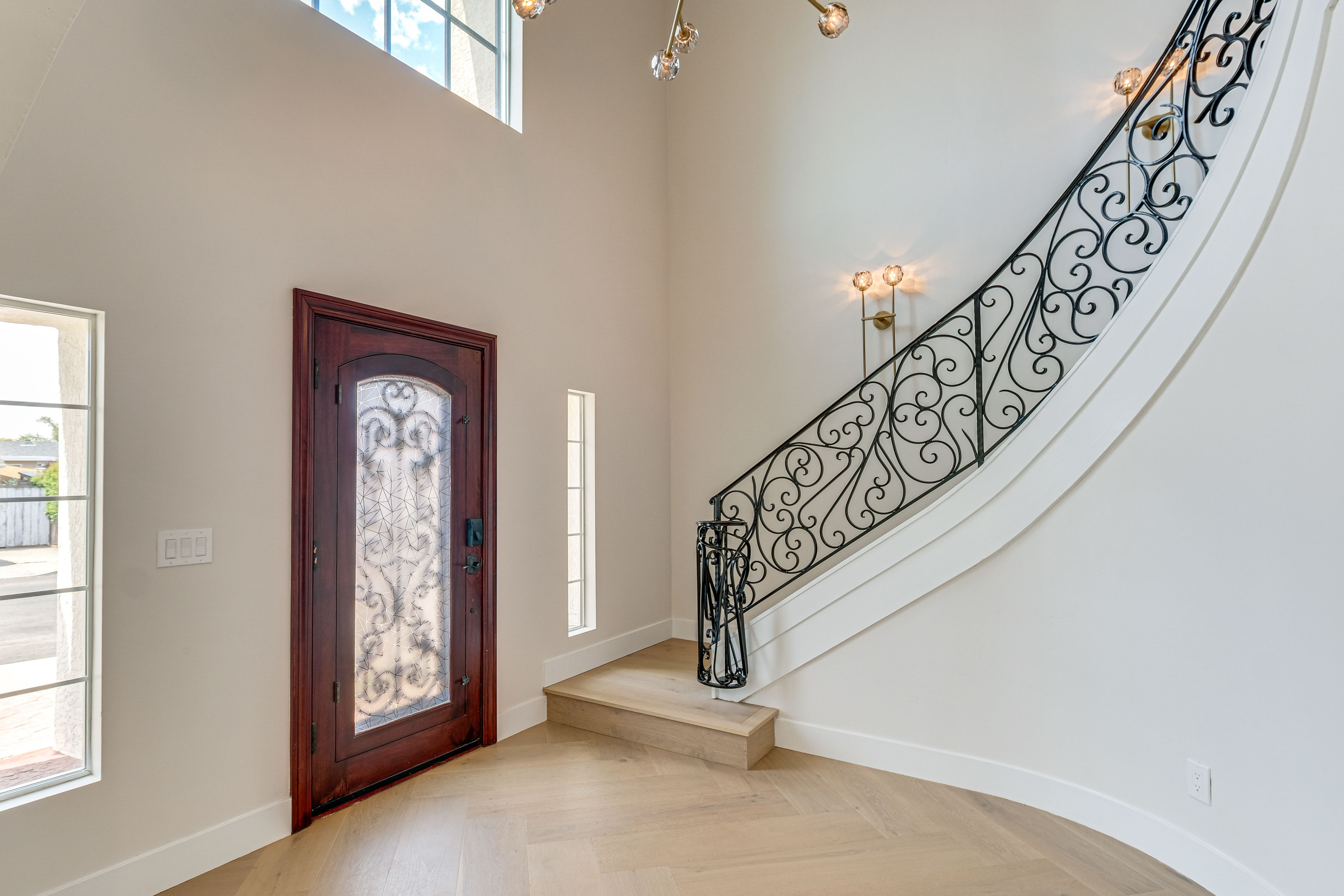 Stairs to 2nd Floor