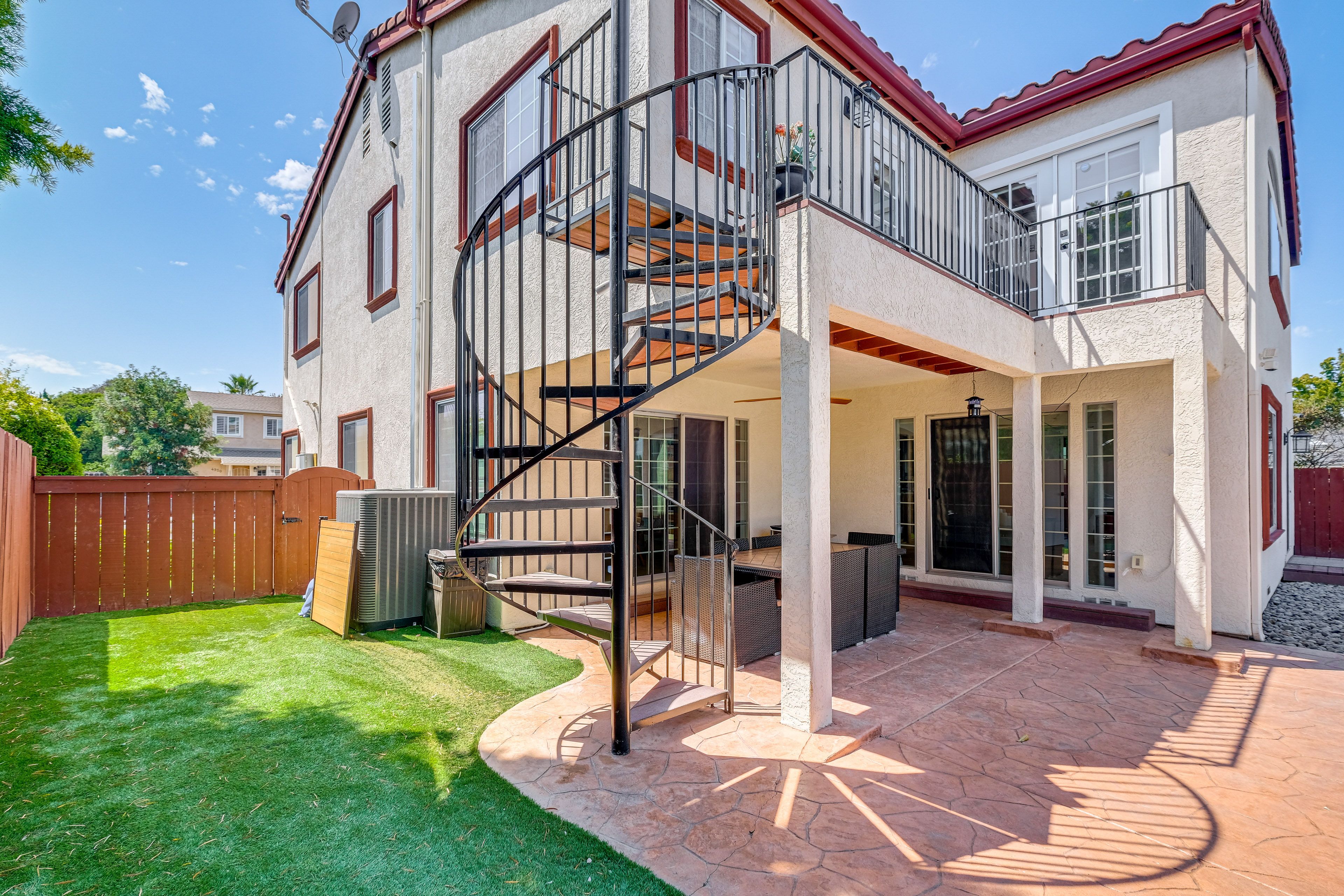 Covered Patio | Outdoor Dining