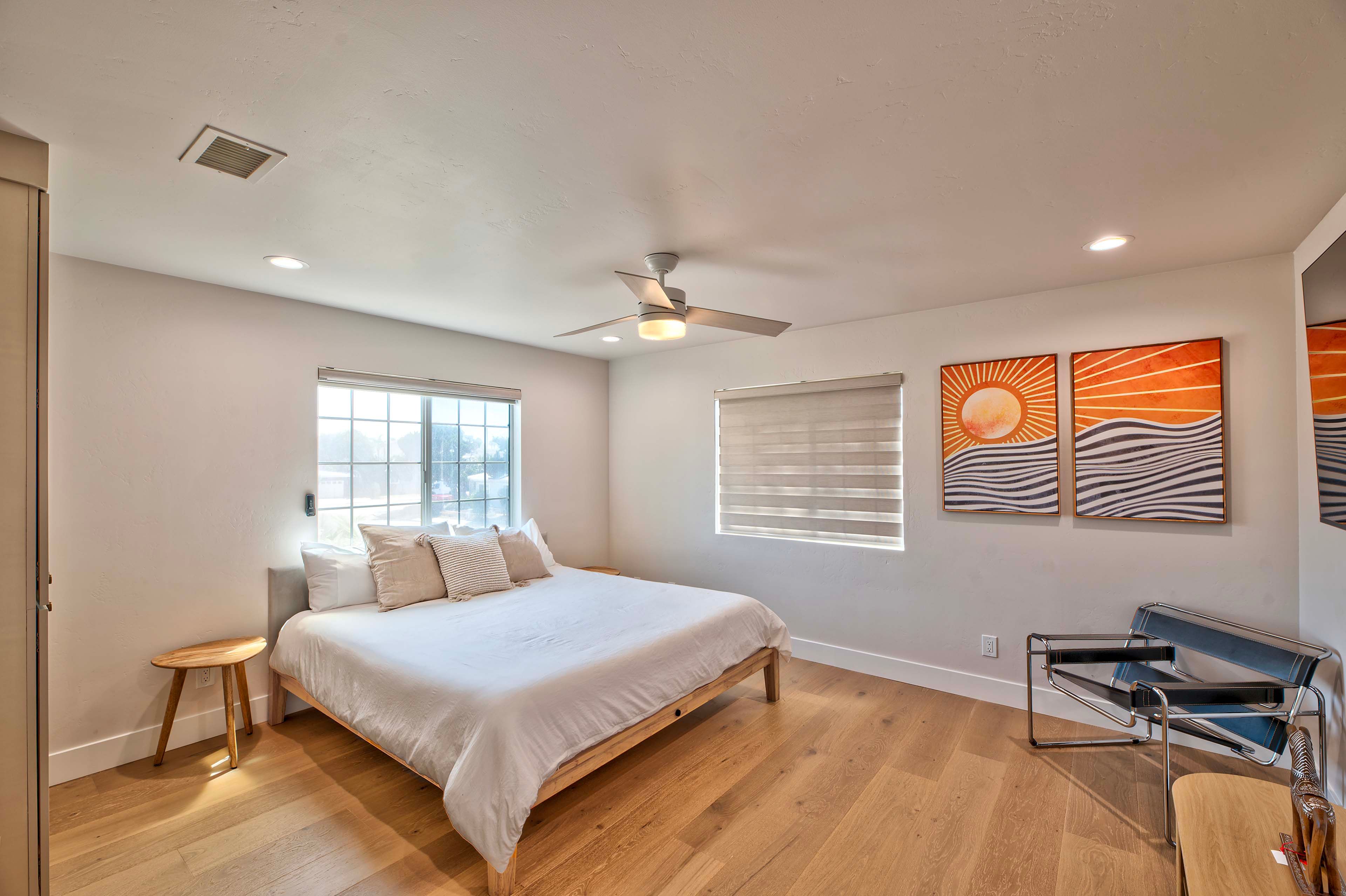 Bedroom 4 | 2nd Floor | Queen Bed | Twin Sleeper Sofa | Smart TV