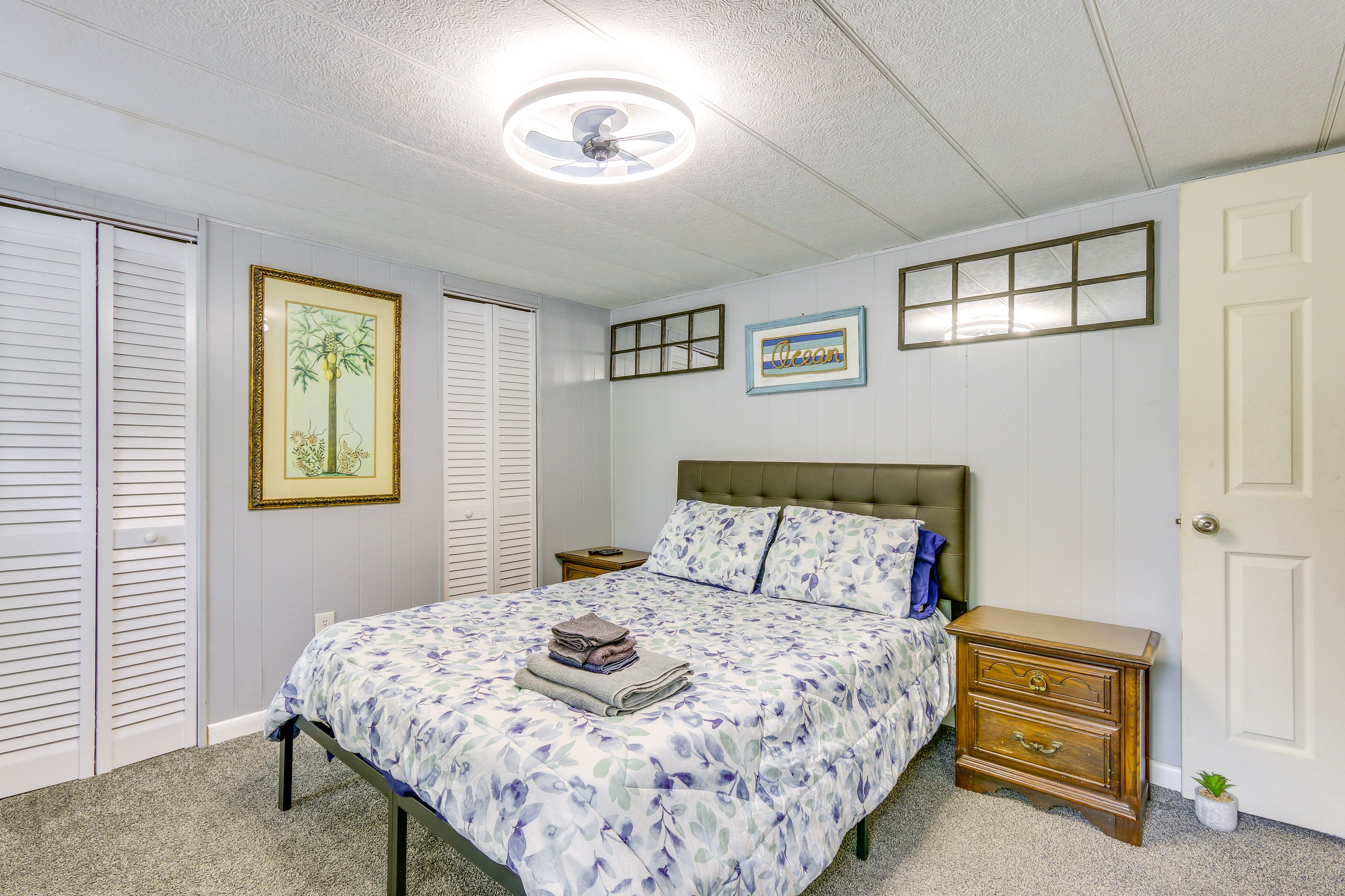 Bedroom 1 | Queen Bed | Linens Provided