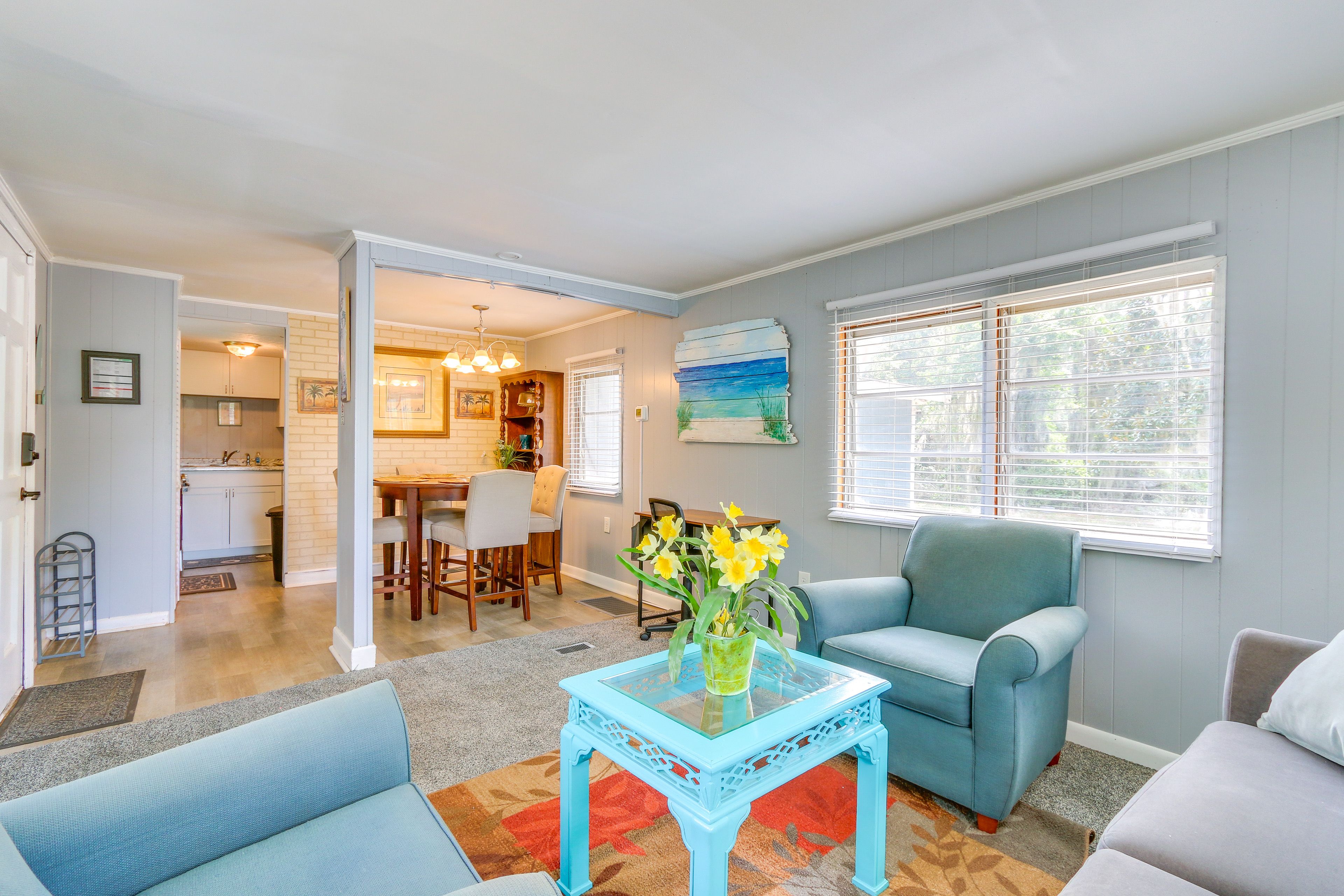 Sitting Room | Free WiFi | Central Heating & A/C