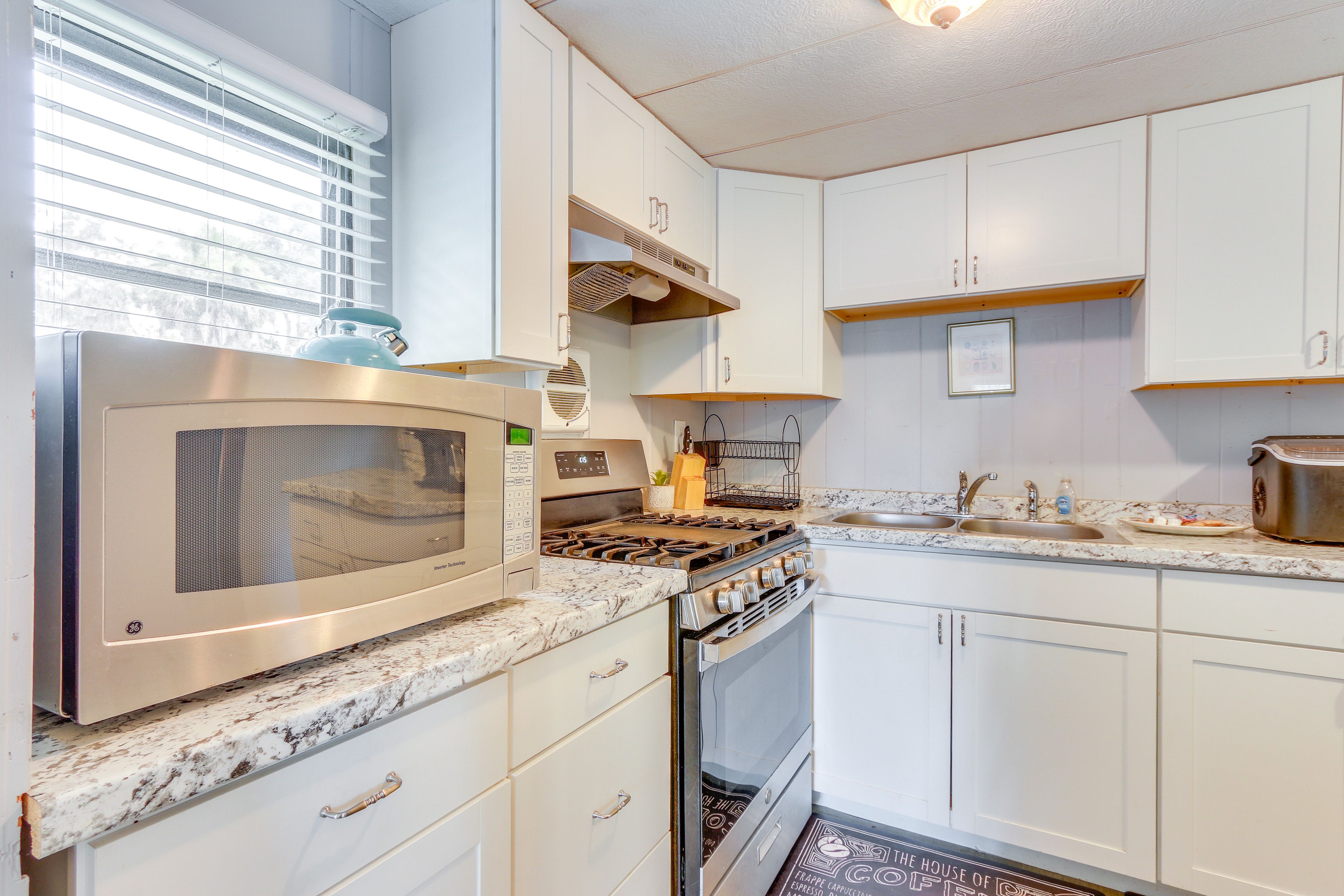 Kitchen | Cooking Basics | Drip Coffee Maker