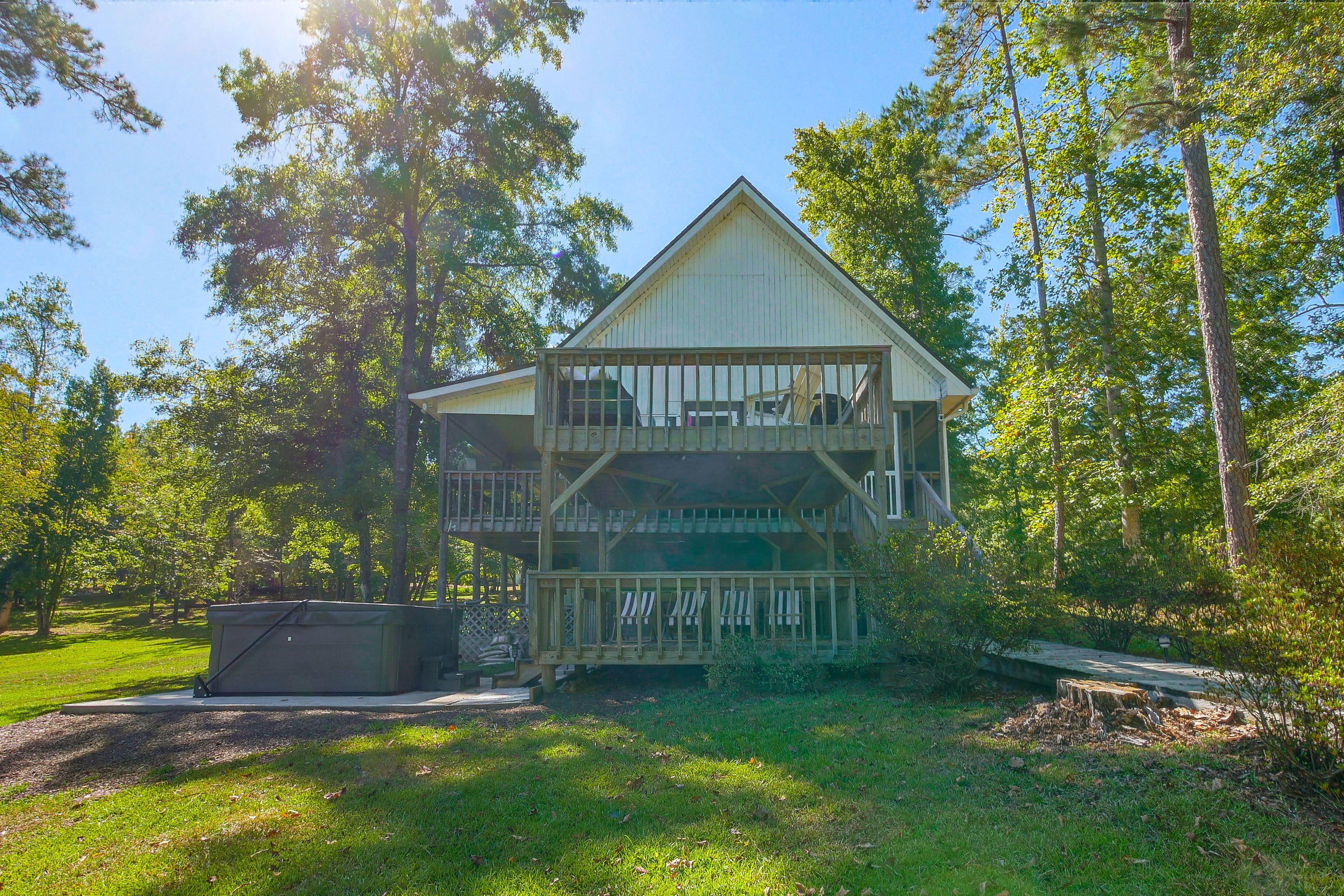 Exterior | Fire Pit | Waterfront Deck