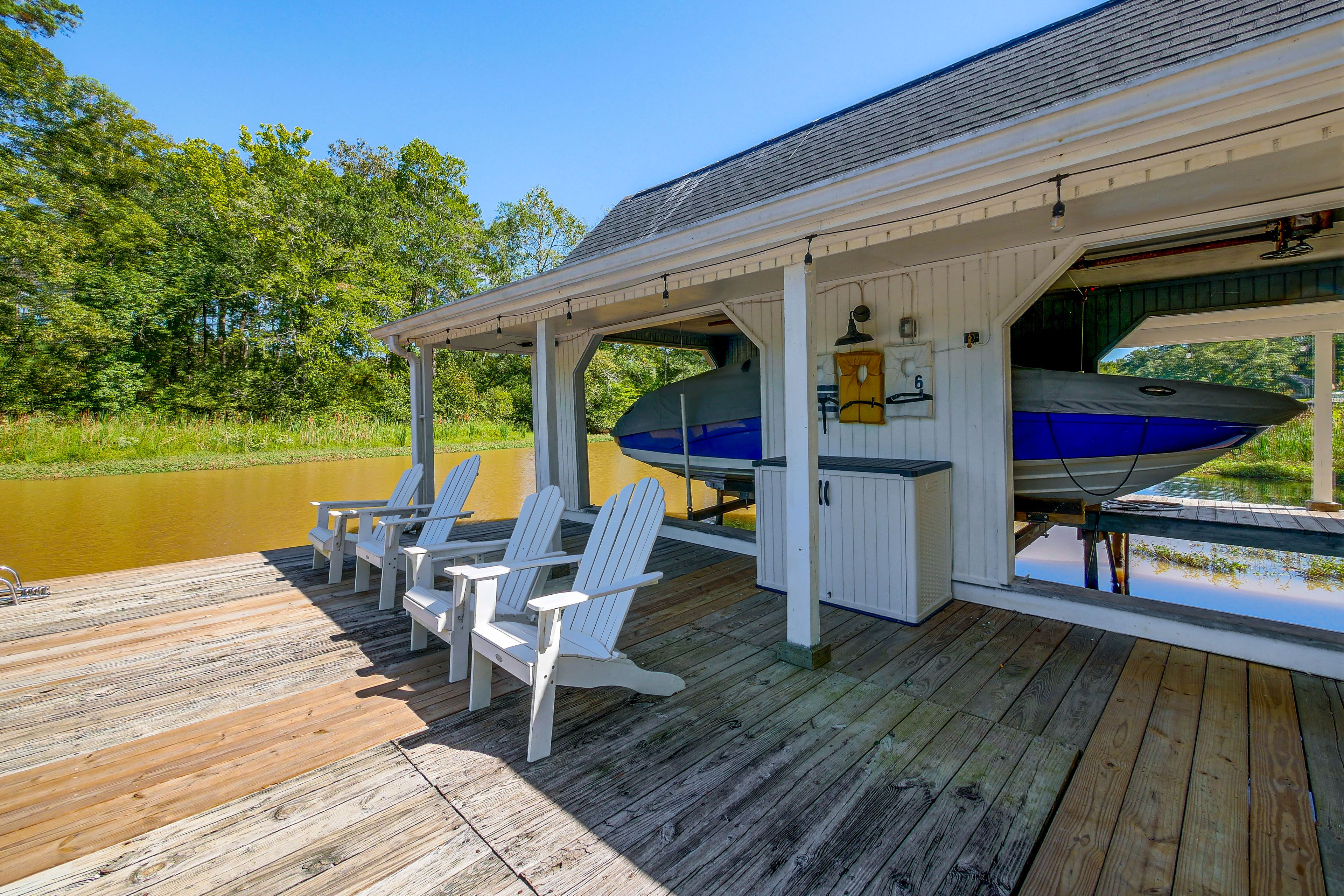 Boat Dock | On-Site Lake Access
