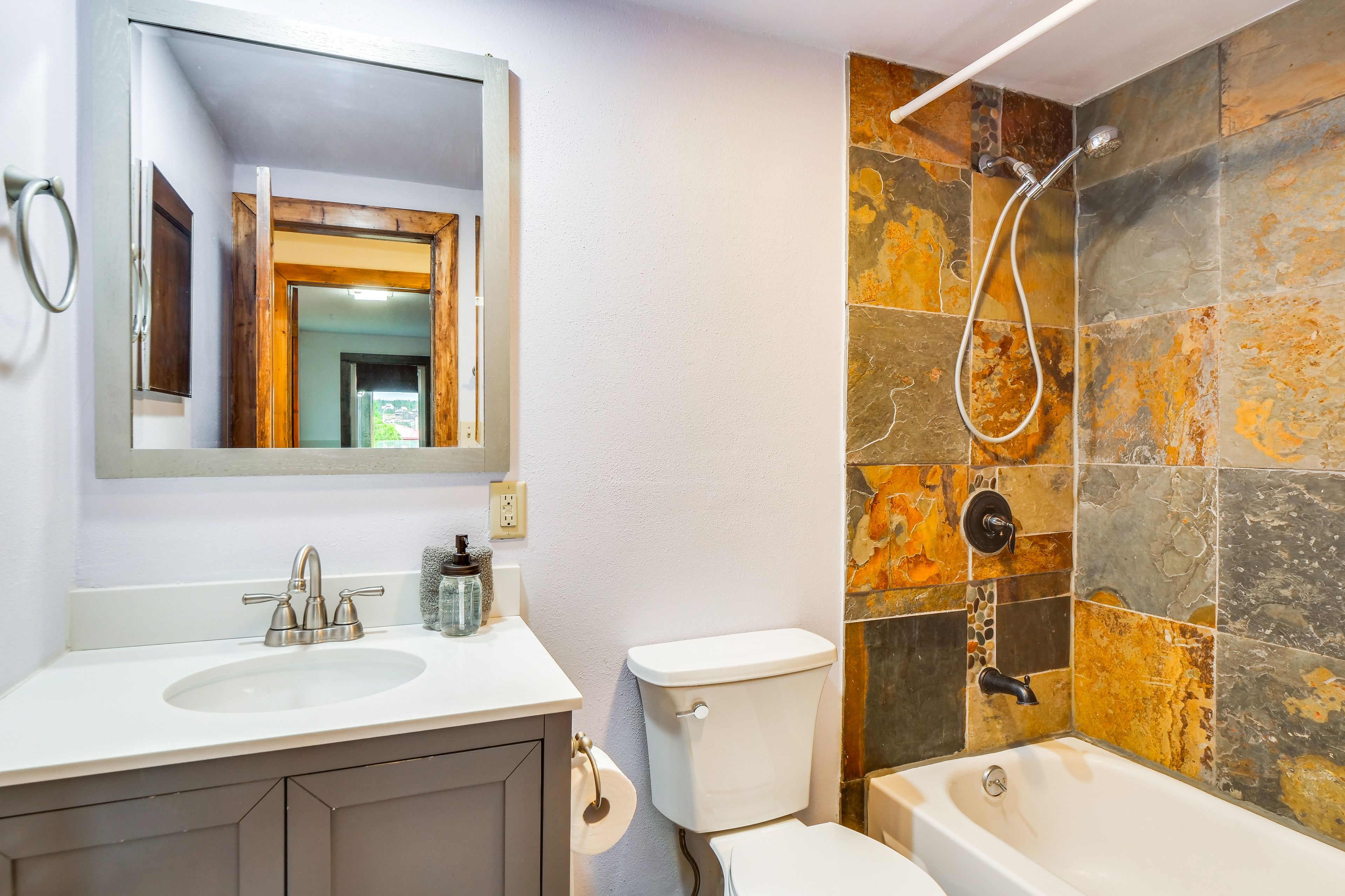 Full Bathroom | 1st Floor