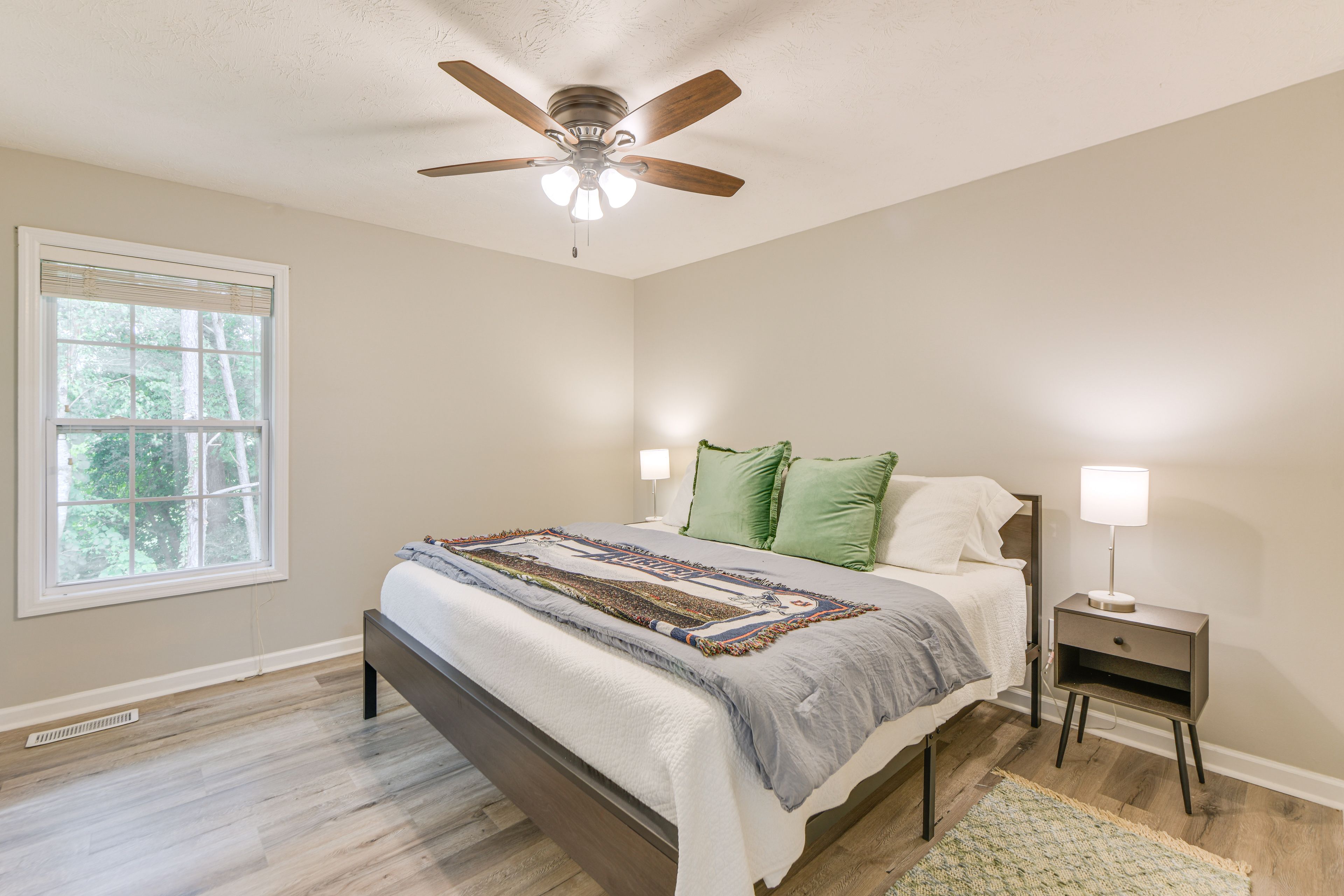 Bedroom 1 | 2nd Floor | King Bed