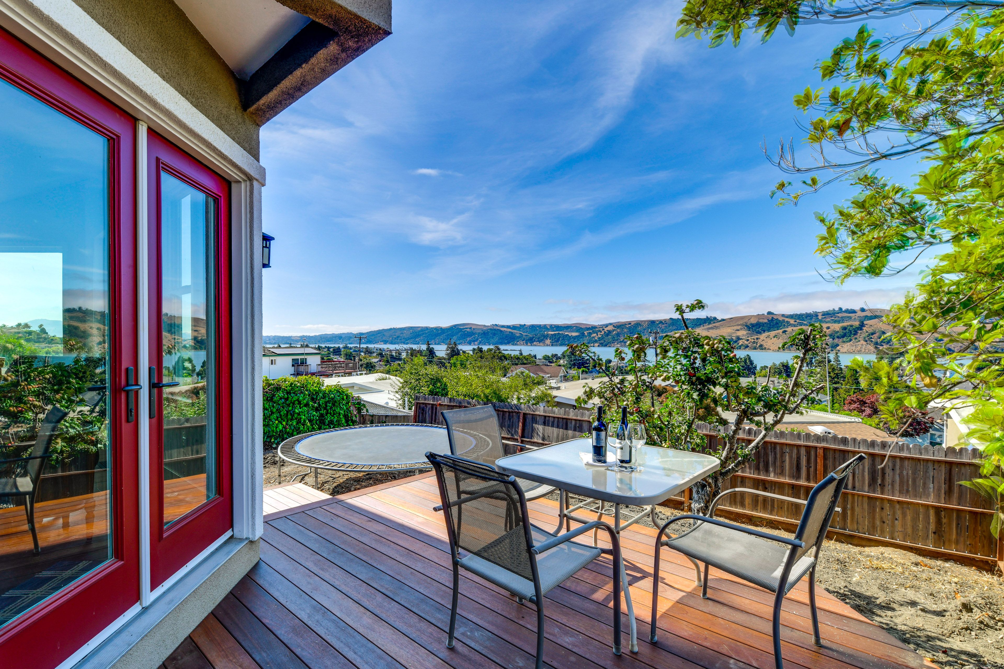 Benicia Vacation Rental | 4BR | 3BA | 2,000 Sq Ft | 4 Steps Required
