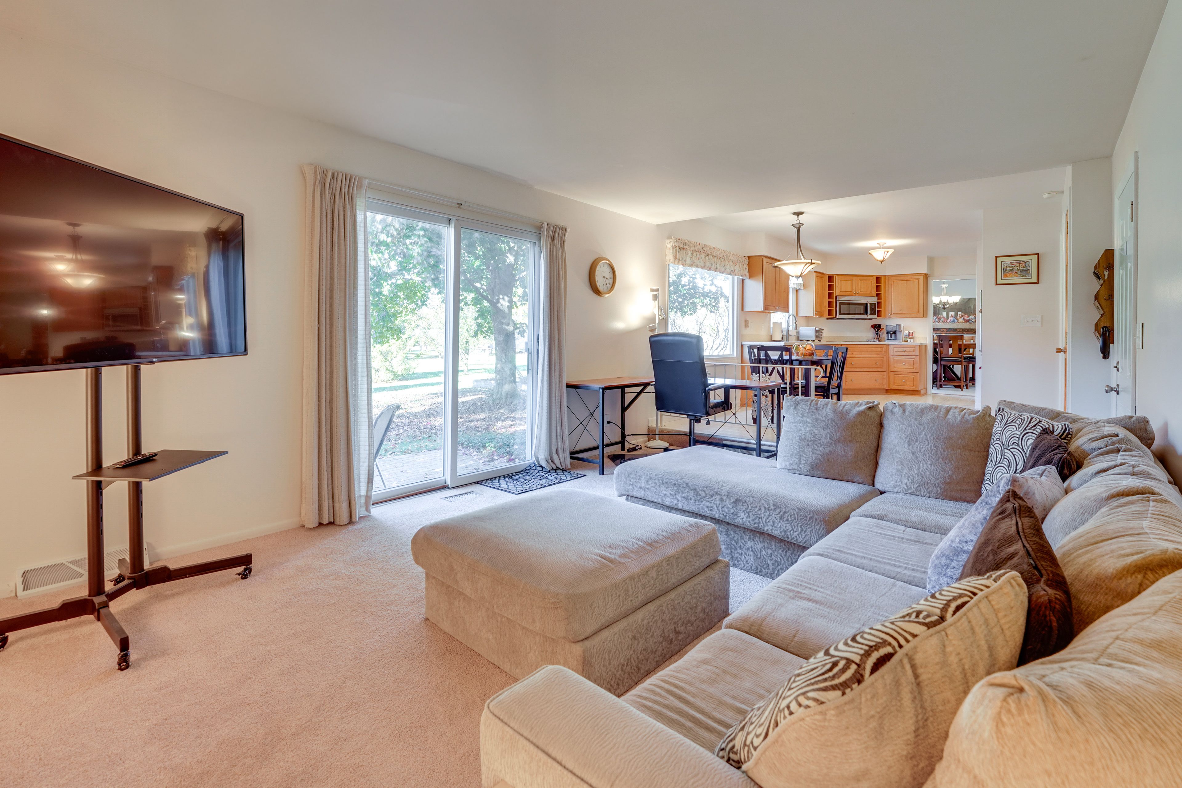 Family Room | 1st Floor | Smart TV | Laptop-Friendly Workspace