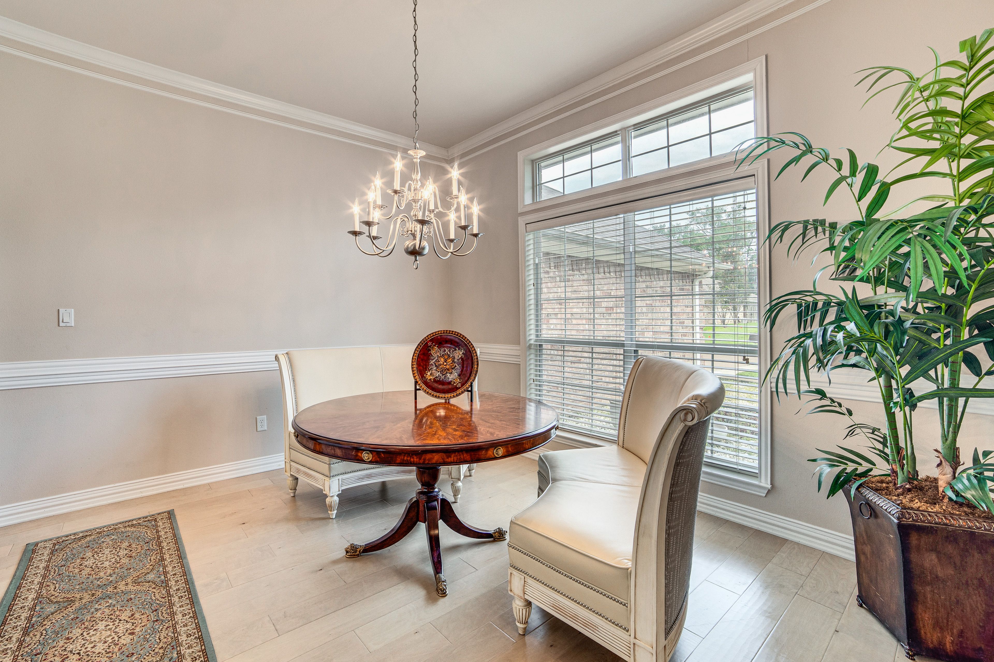 Additional Dining Area