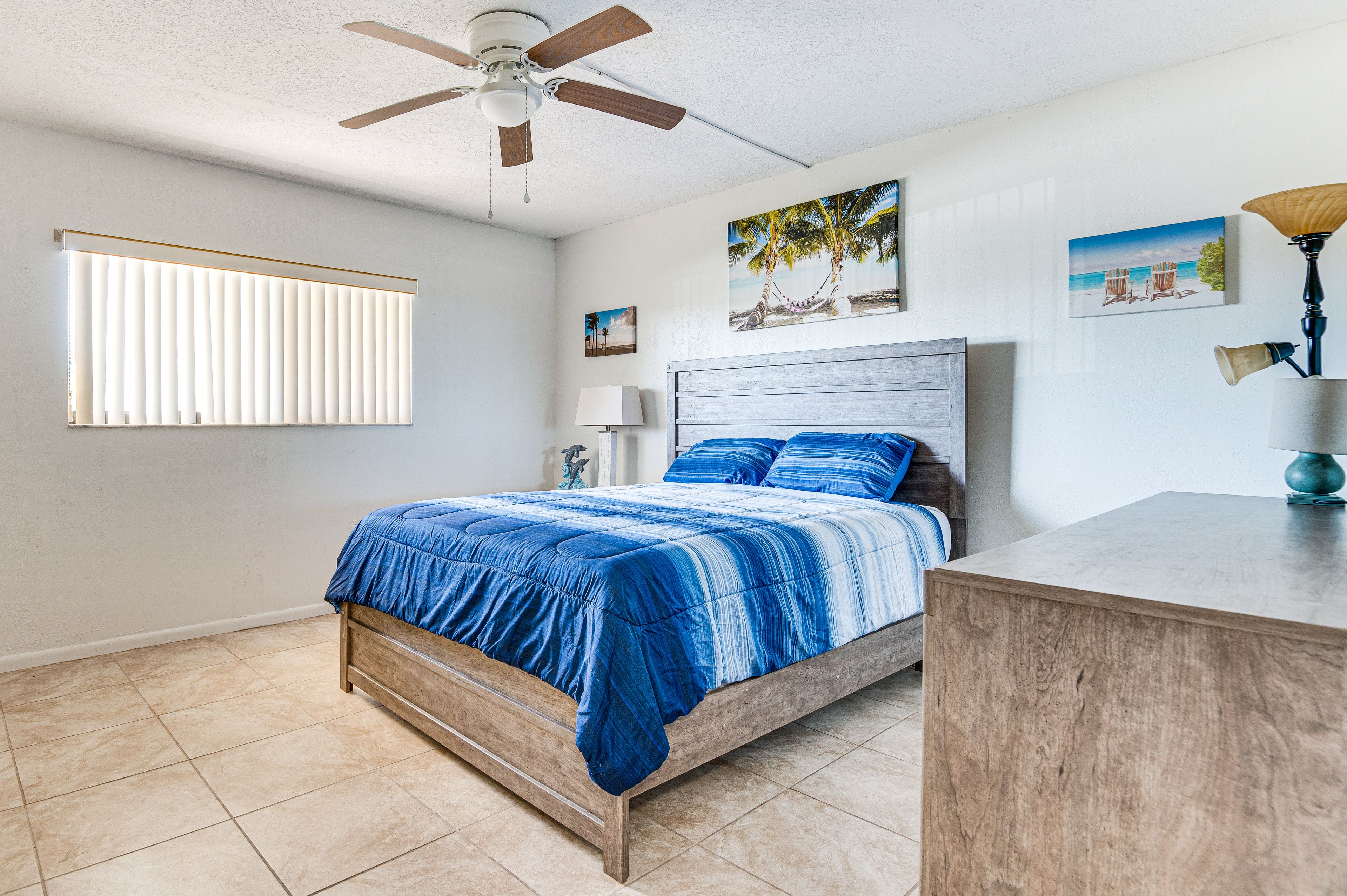 Bedroom 2 | Queen Bed | Linens Provided