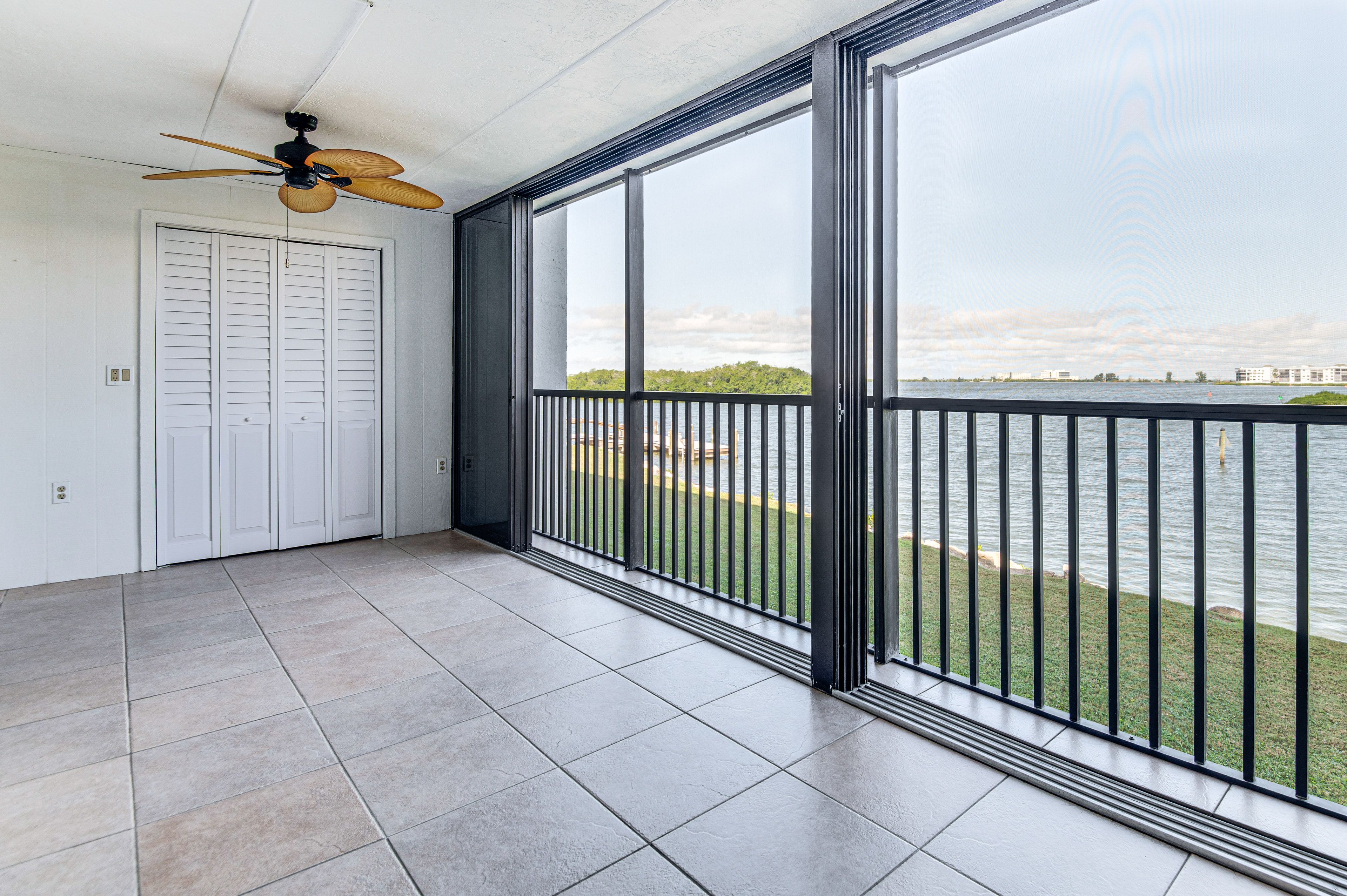 Screened Porch | Single-Story Unit | 2nd-Floor Condo