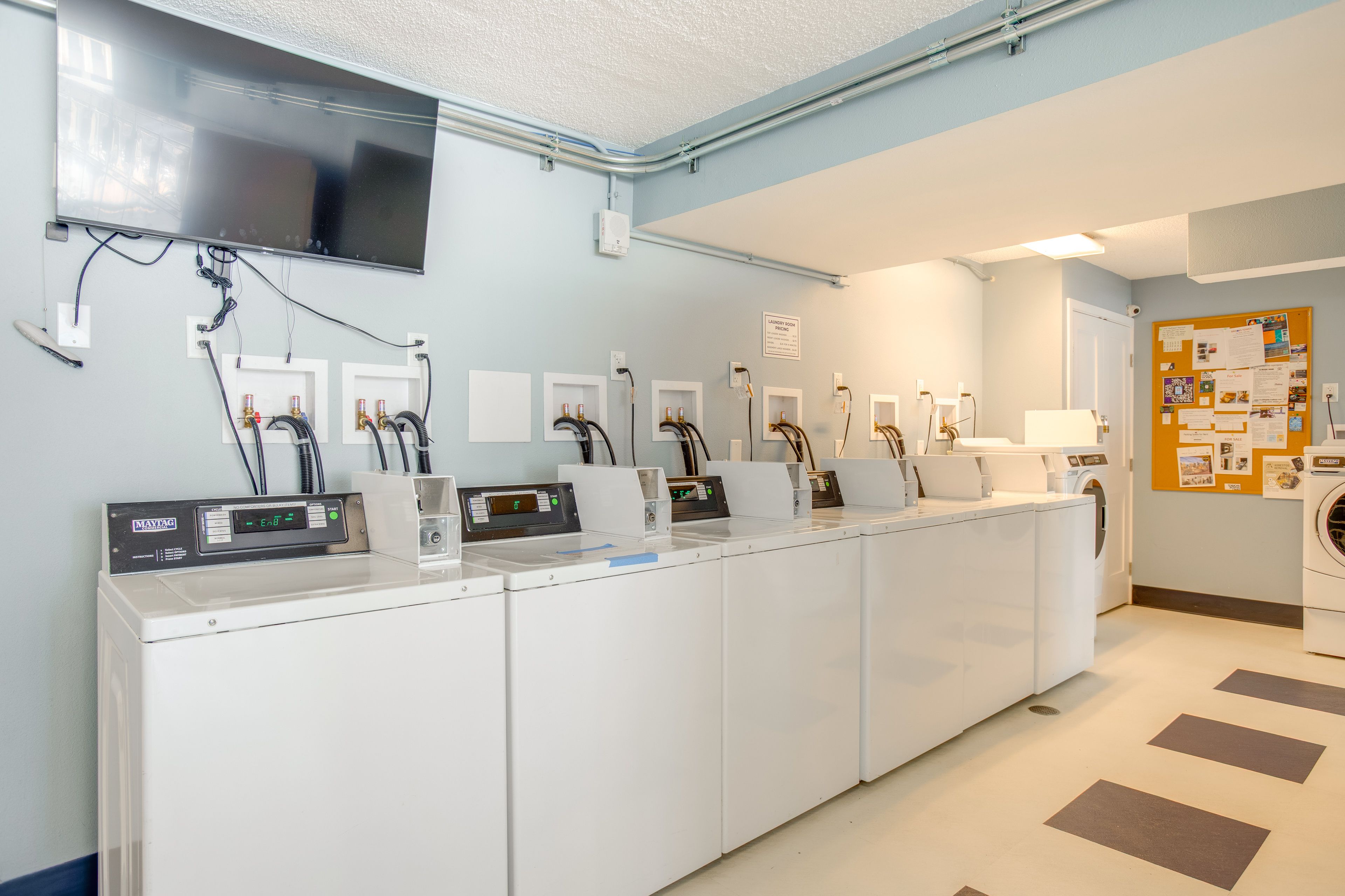 Brooks Tower Residences | Community Amenities