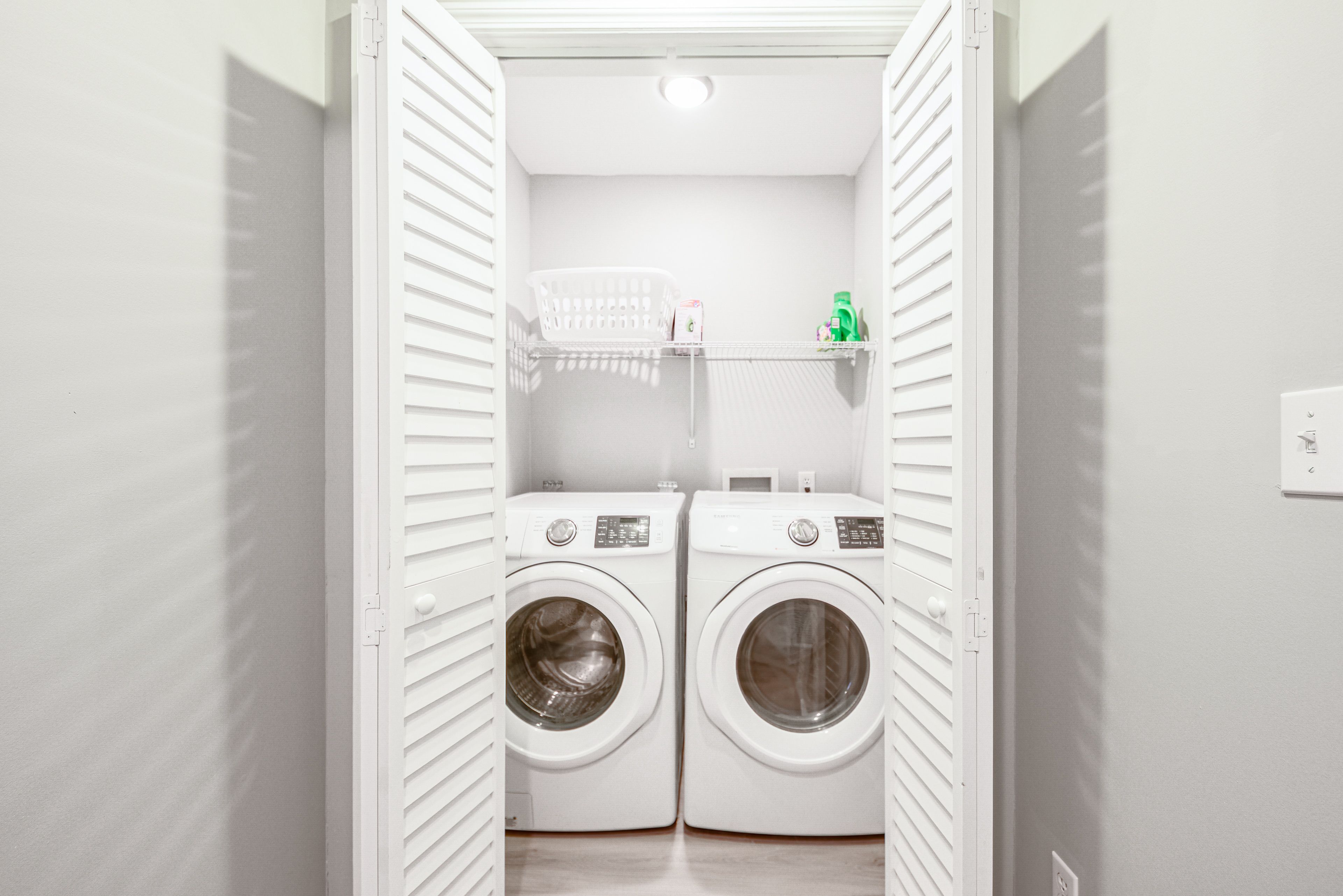 Laundry Area | Washer/Dryer