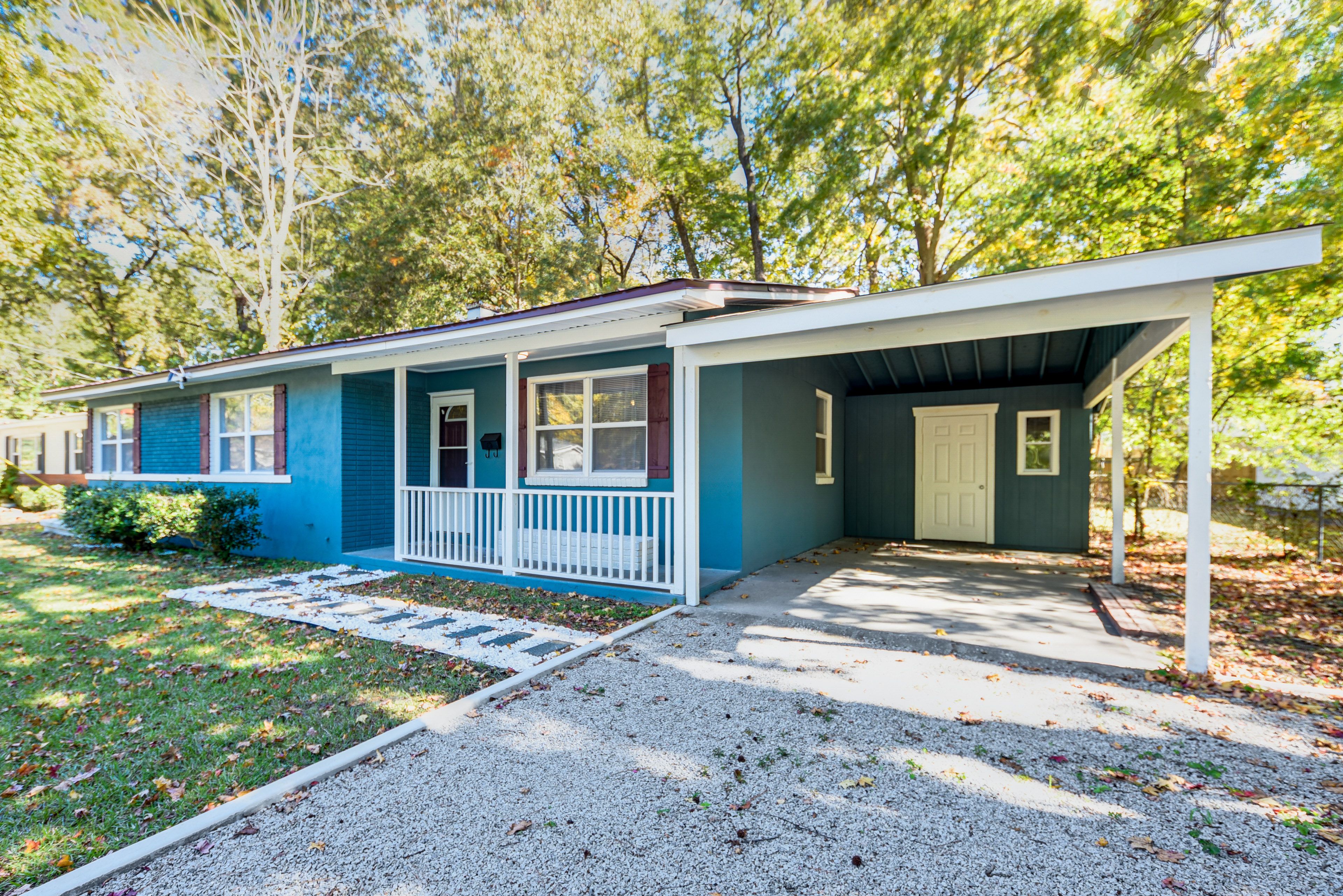 Exterior | Parking | Driveway (4 Vehicles) | Street Parking Prohibited