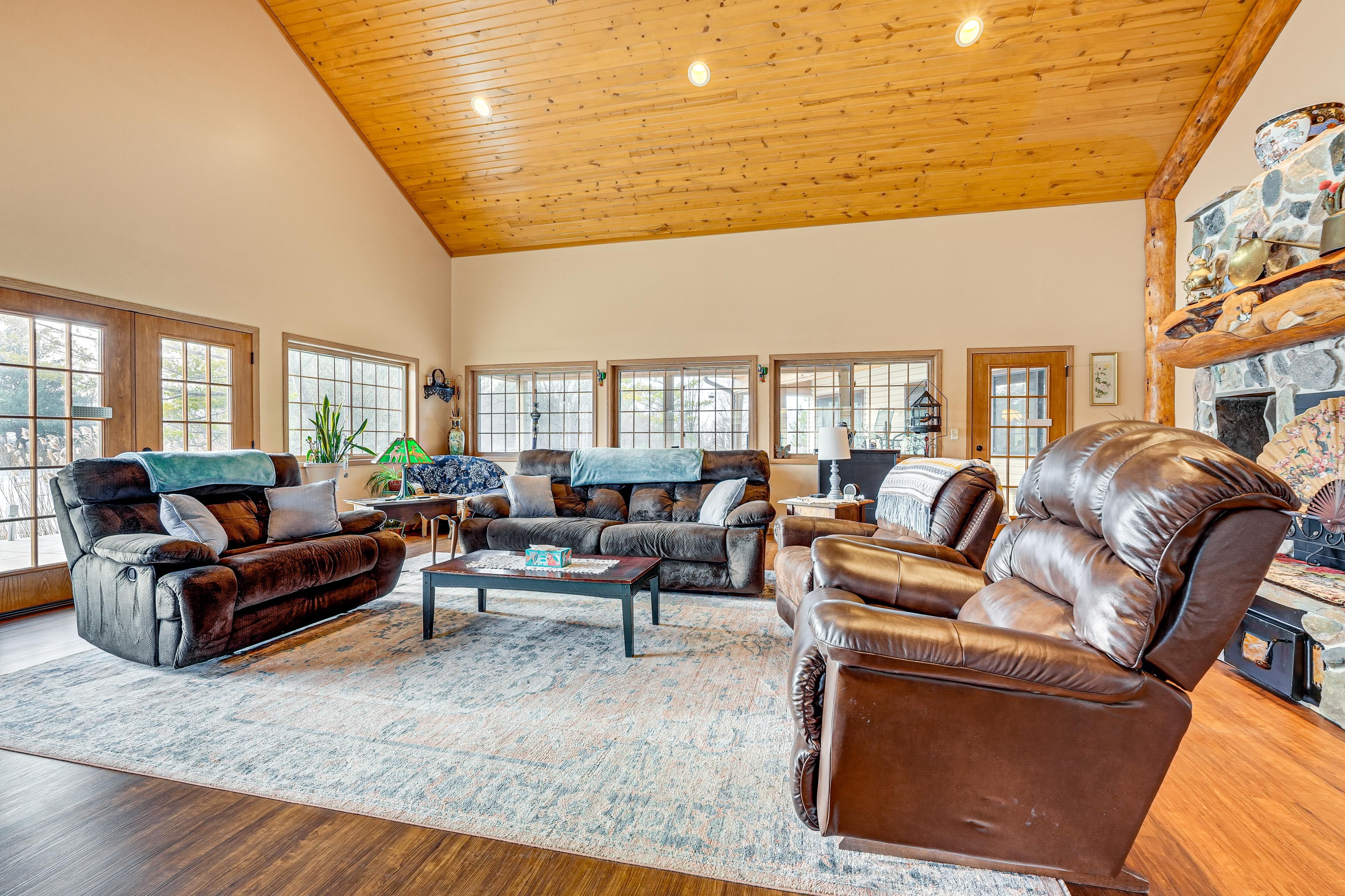 Living Spaces | Main Floor