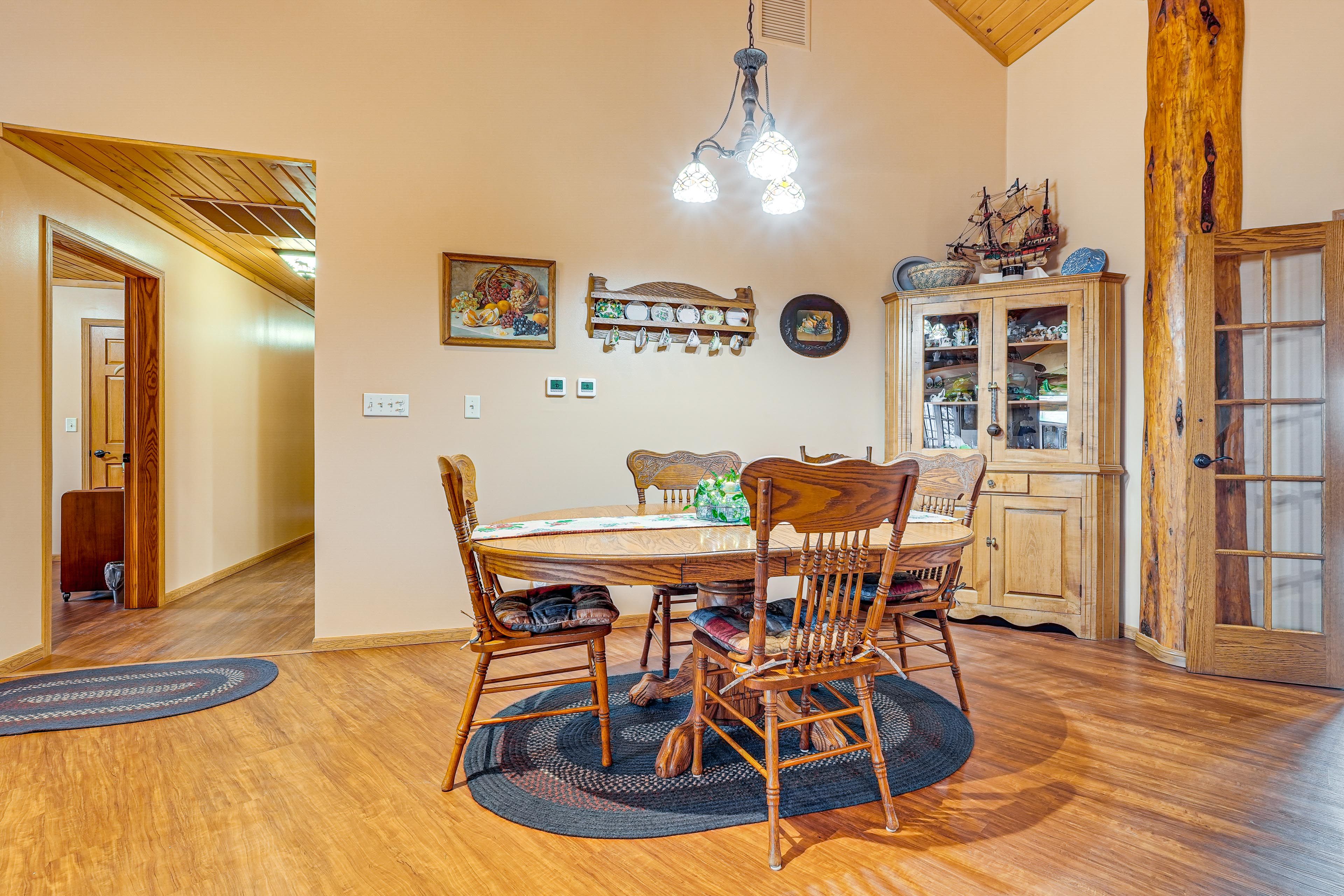 Dining Table | Main Floor