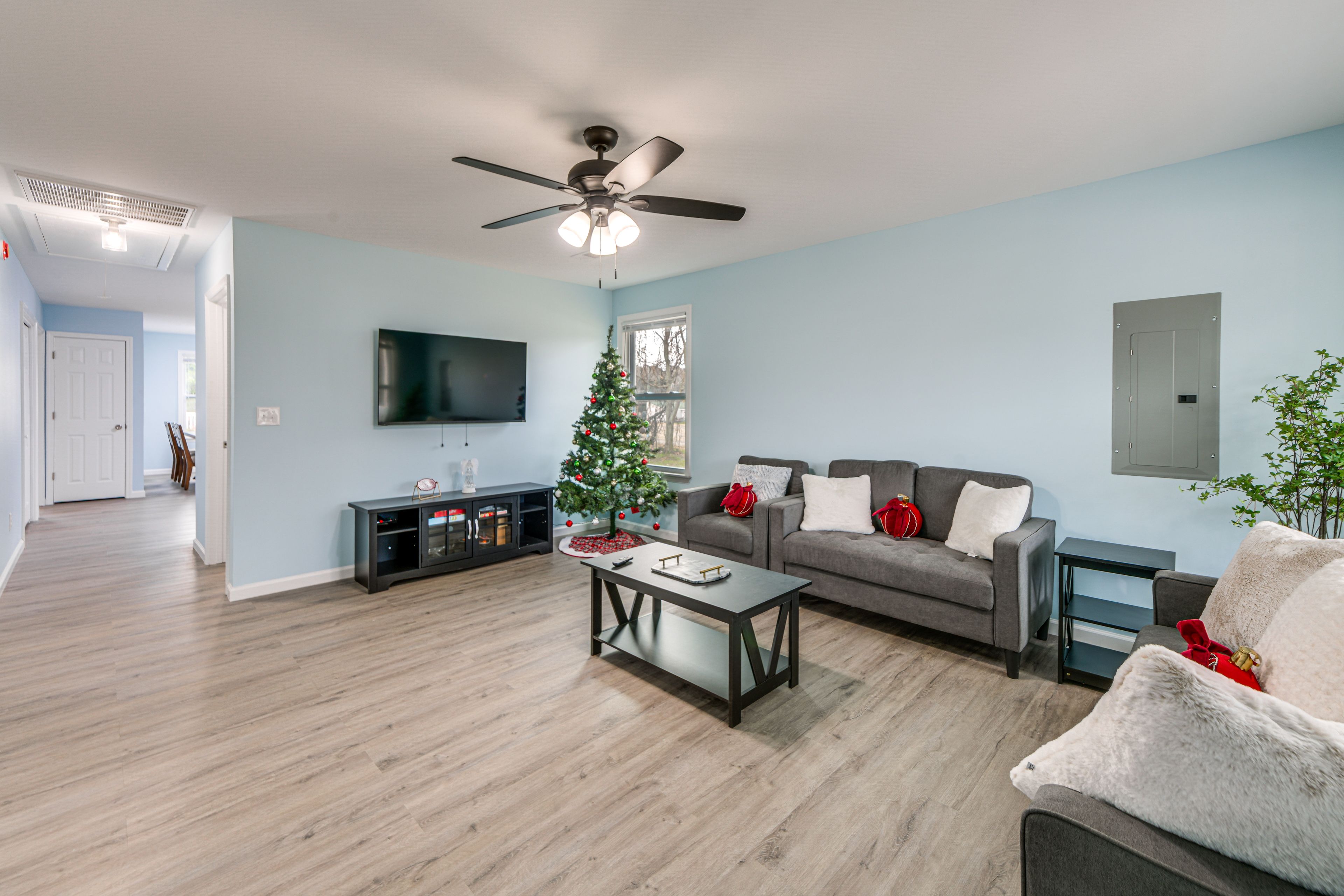 Americus Vacation Rental | 3BR | 2BA | 1,180 Sq Ft | 6 Steps to Enter