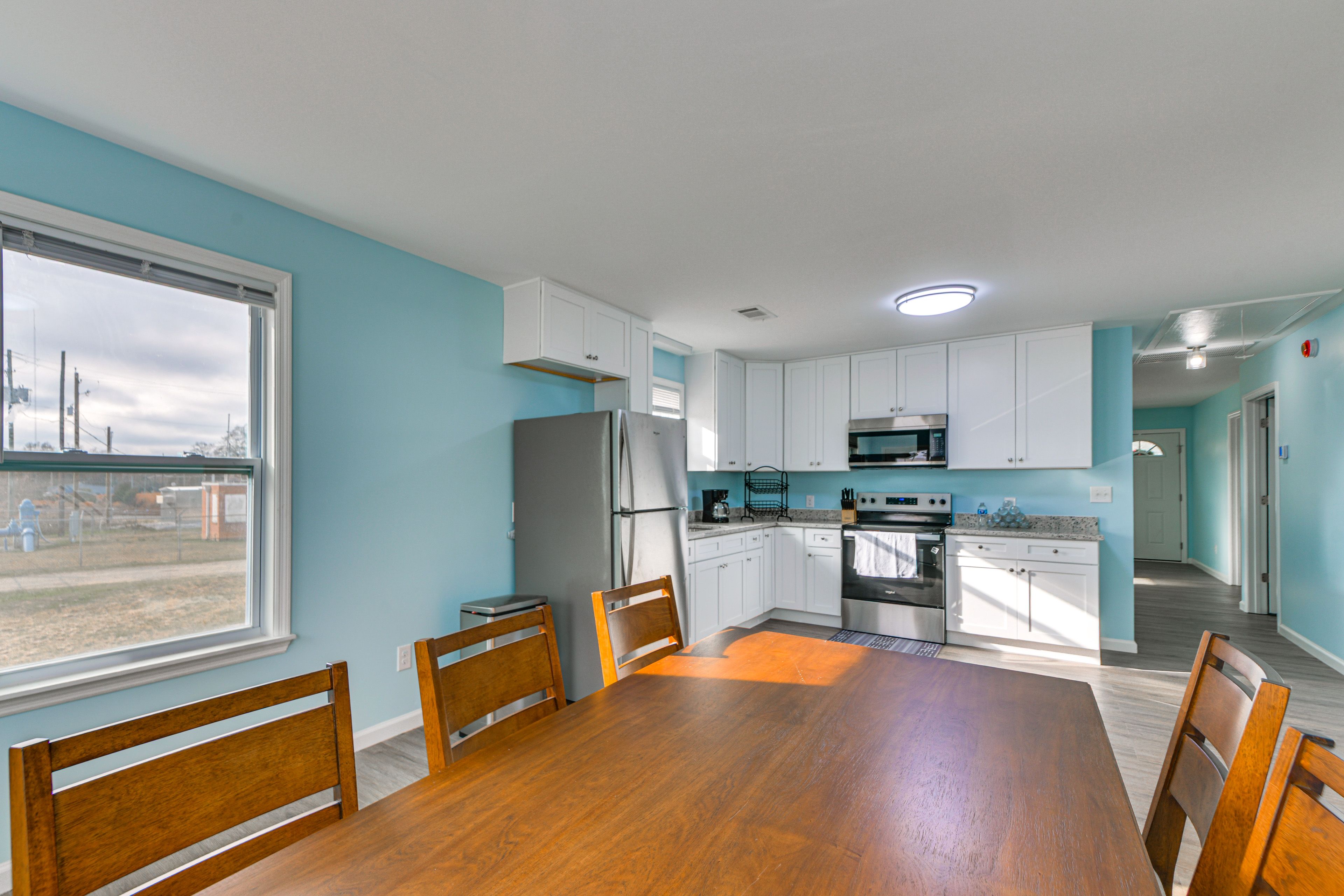 Kitchen | Dining Area