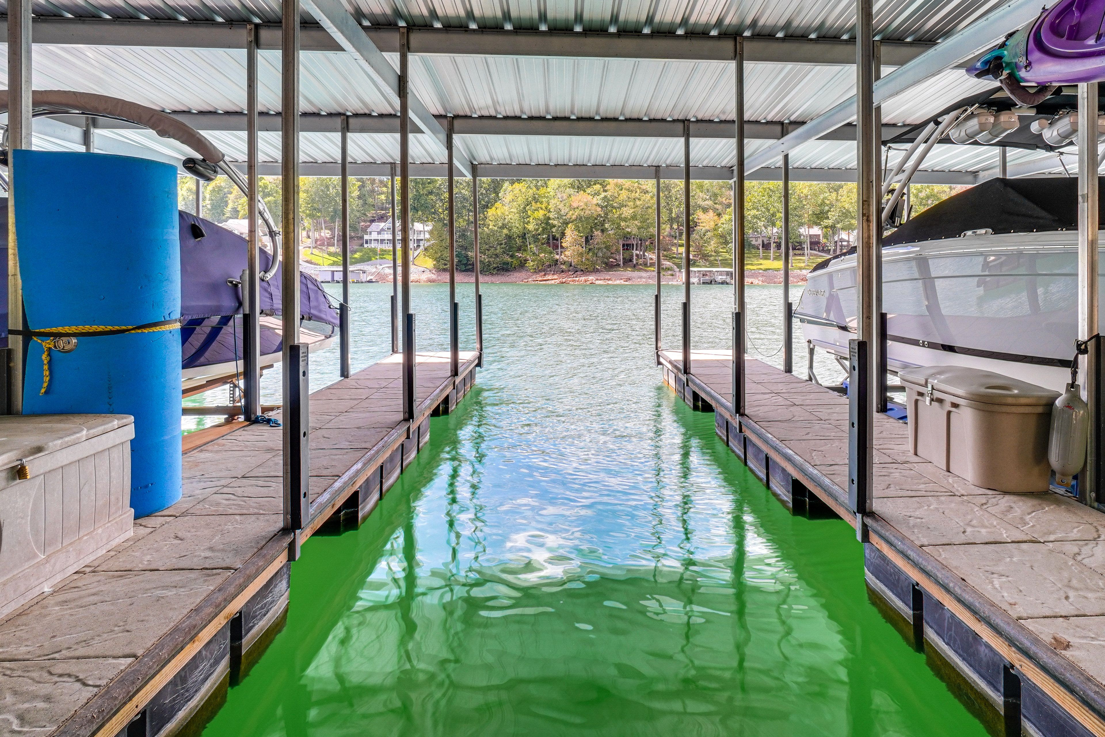 Private Boat Slip (10'x30')
