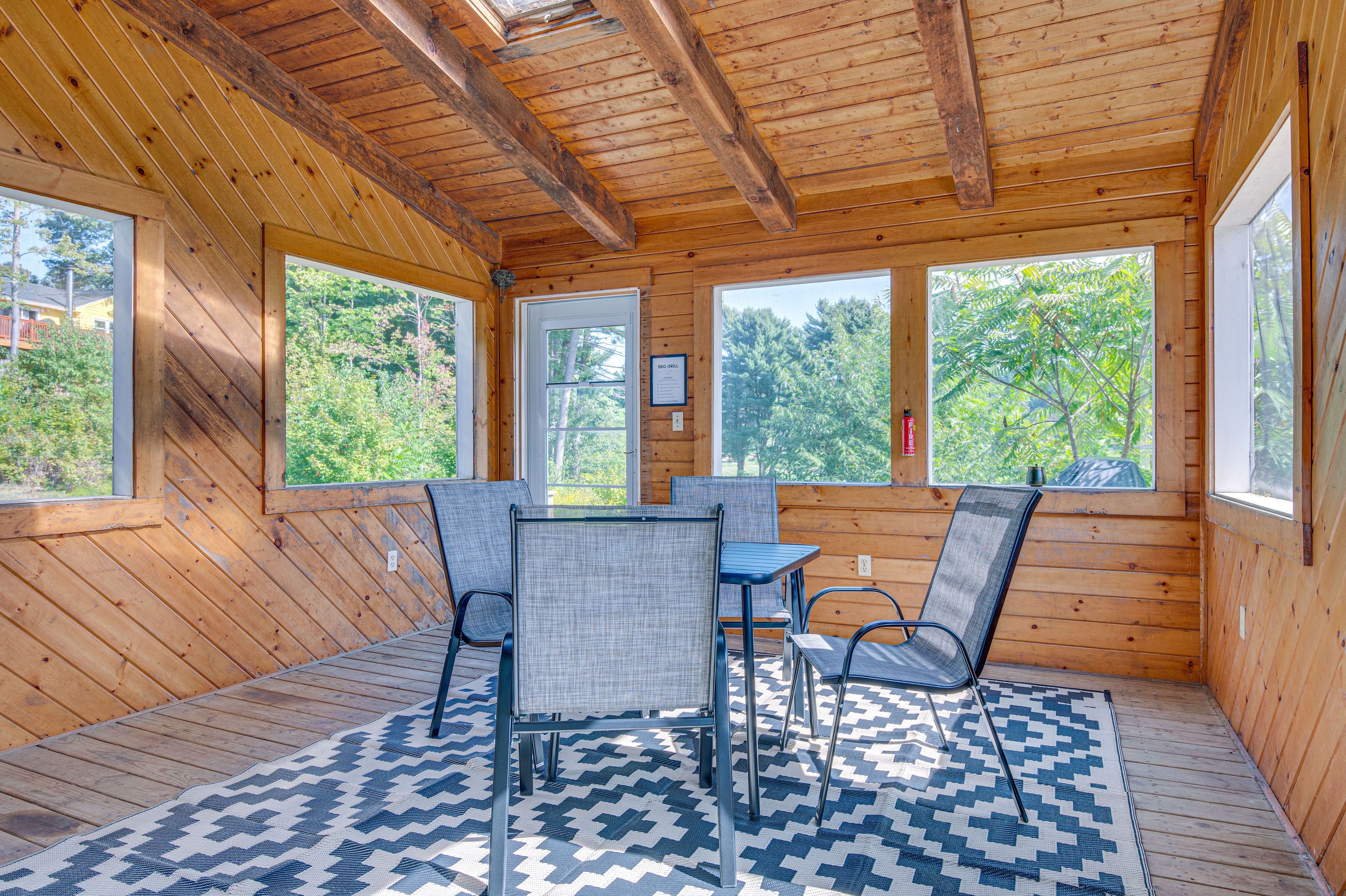 Pembroke Vacation Rental | 4BR | 4BA | 2,400 Sq Ft | Stairs Required