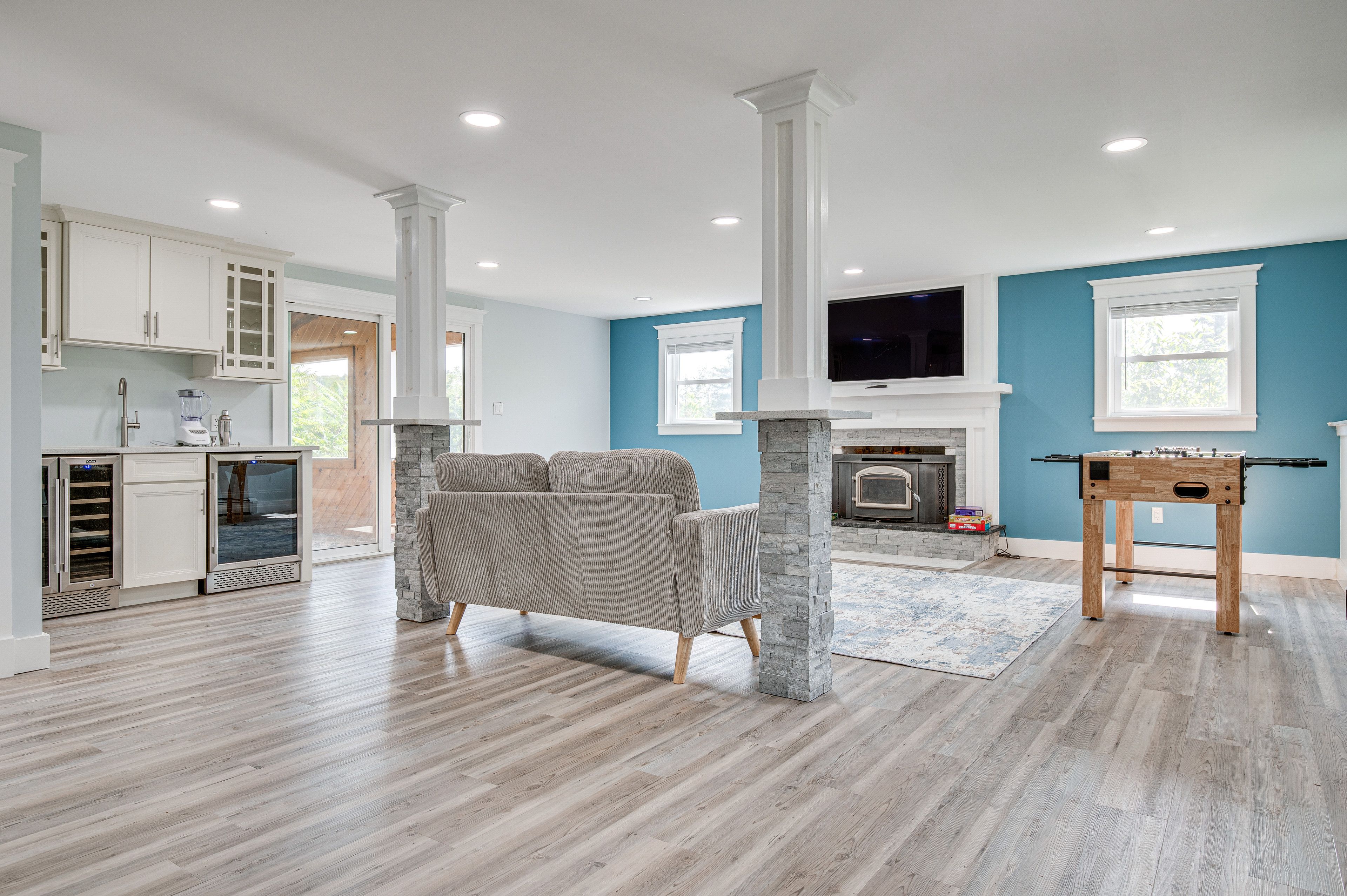 Bonus Room | Smart TV | Foosball Table | Wet Bar | Lower Level