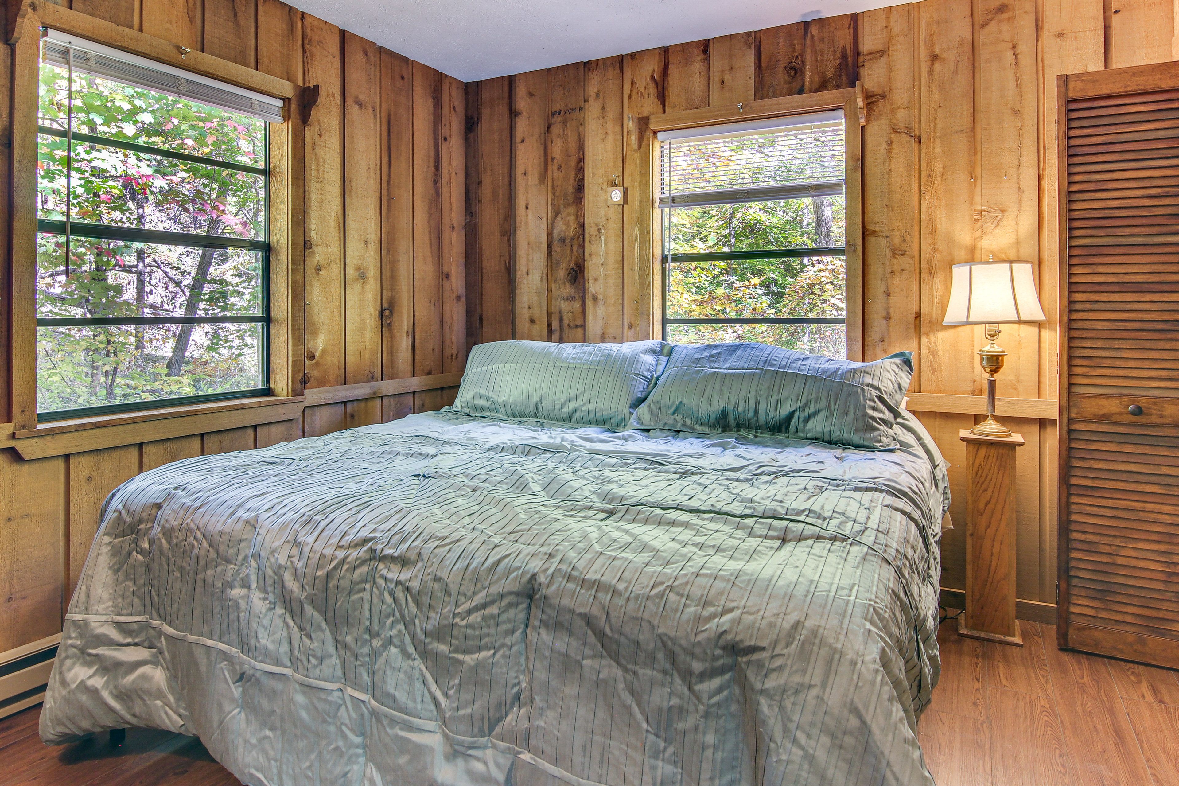 Bedroom 2 | King Bed