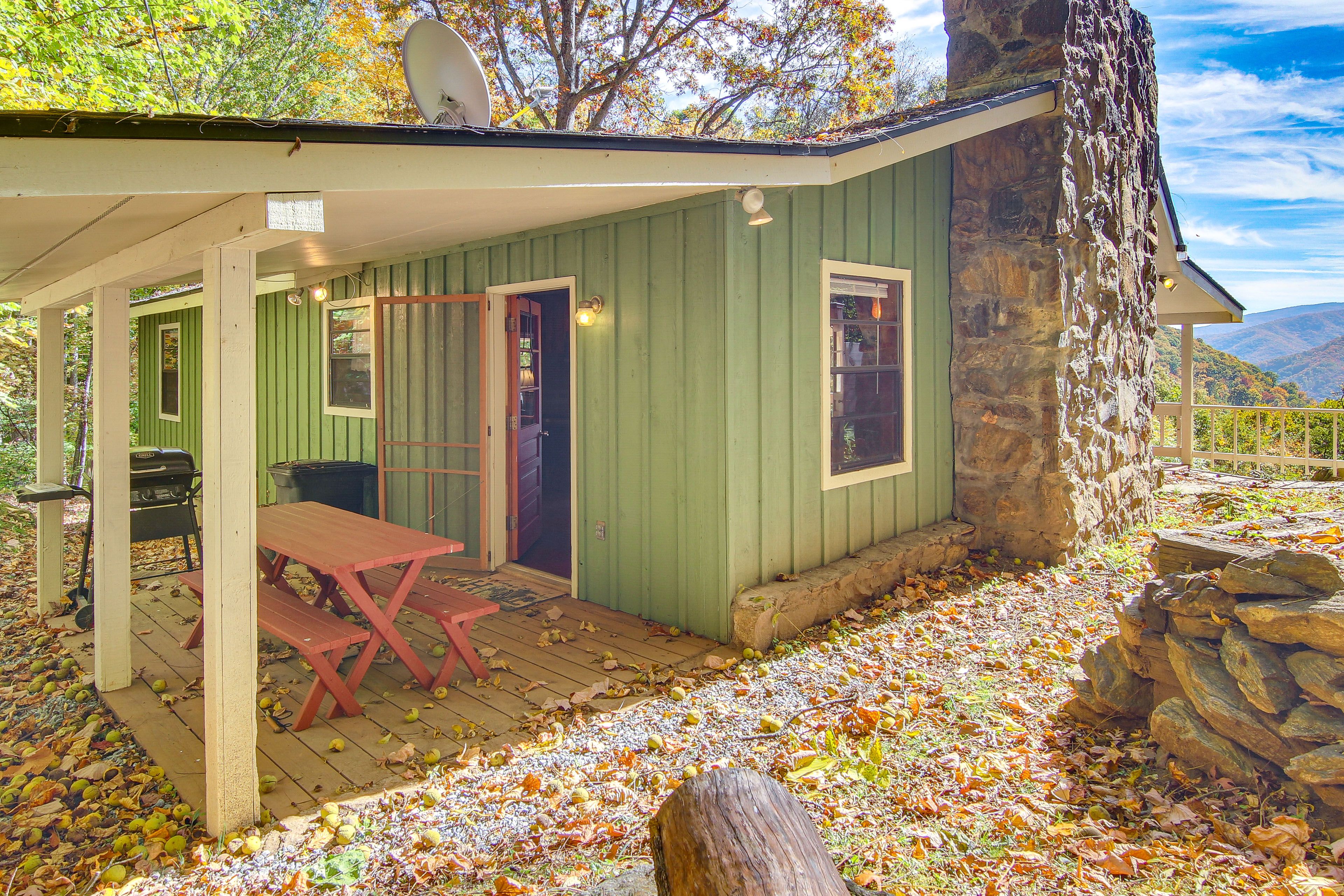 Private Deck | Gas Grill