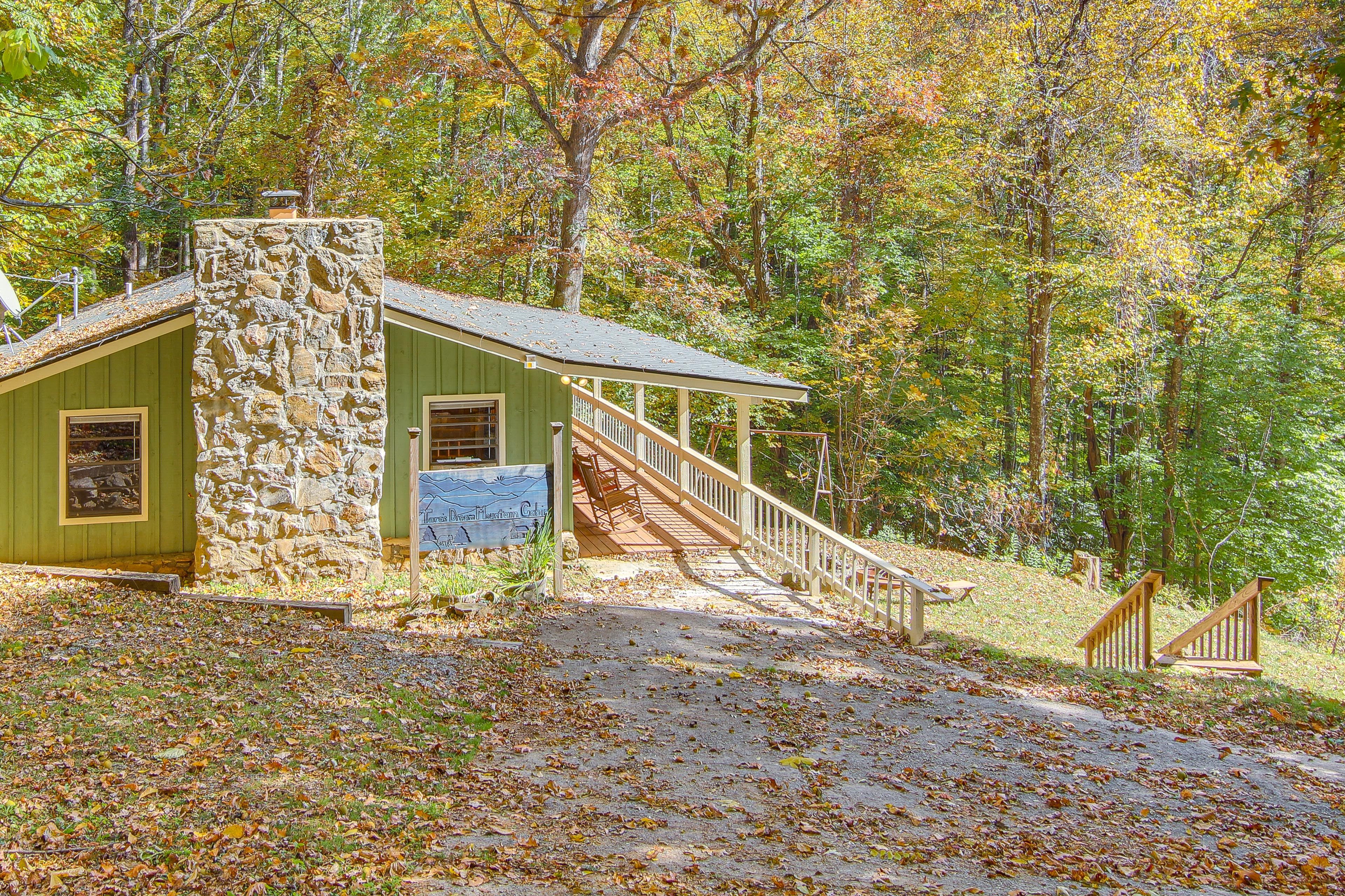 Parking | Driveway (3 Vehicles)