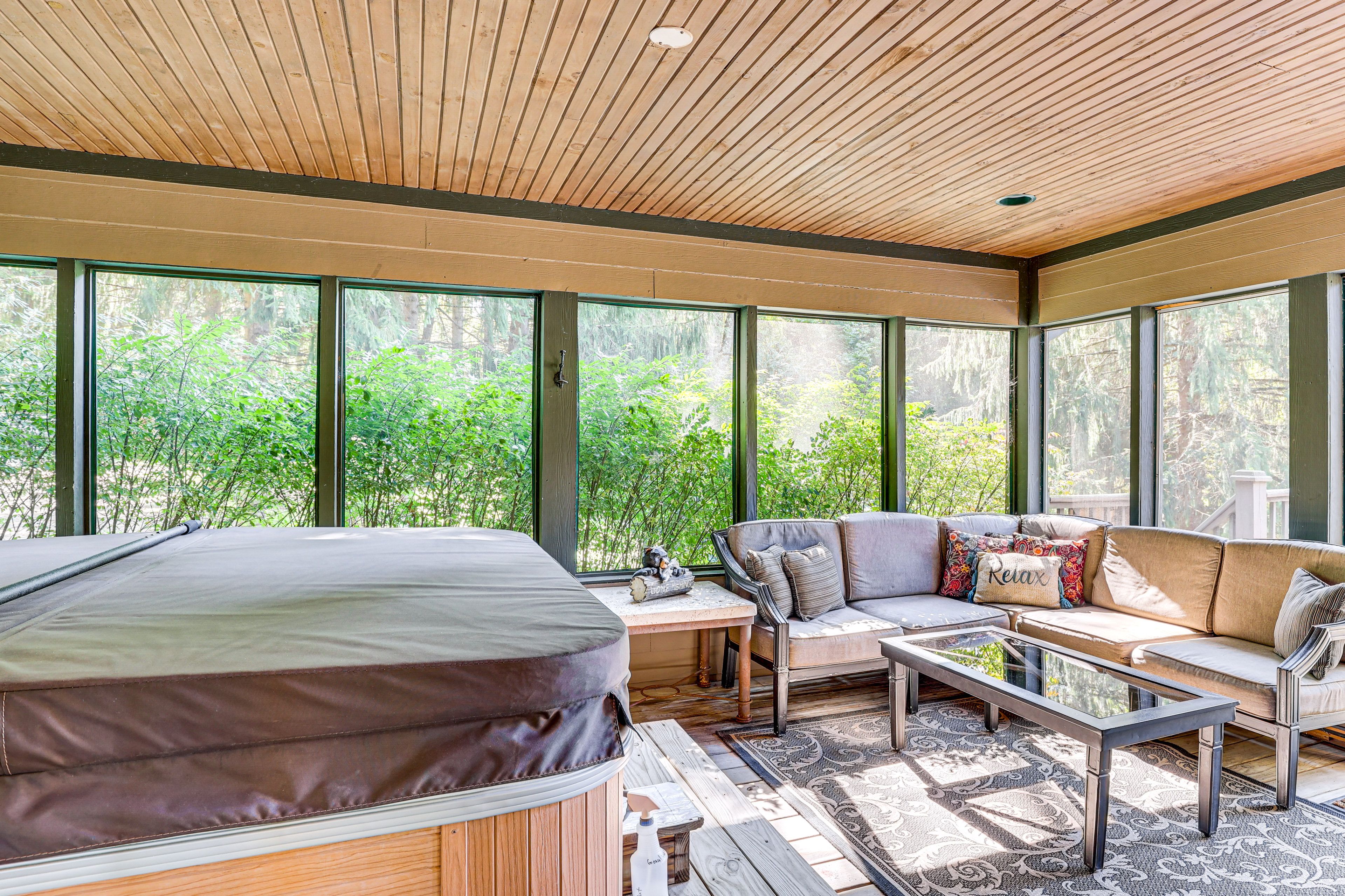 Screened Porch | Hot Tub | Access From Living Room
