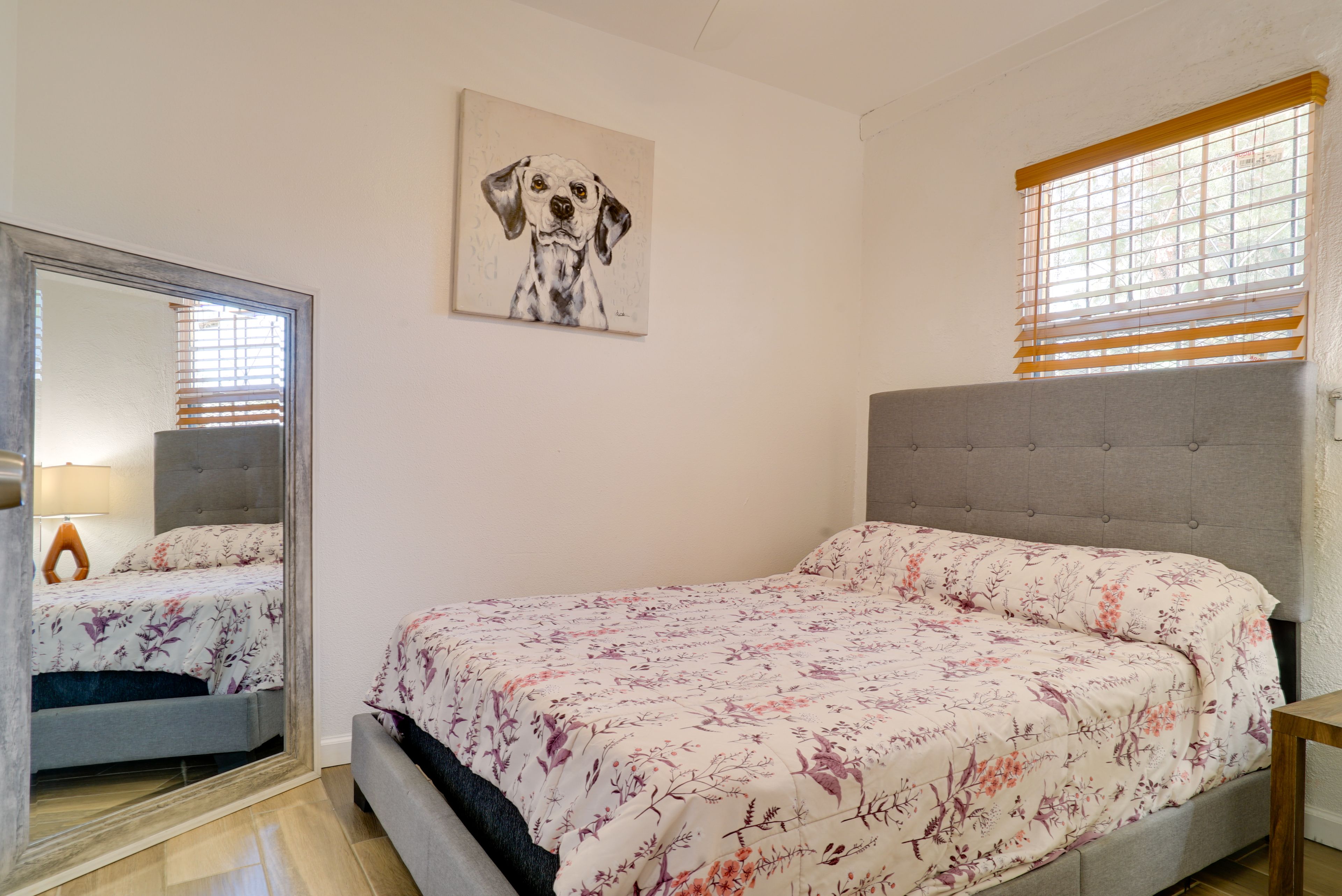Bedroom 2 | Queen Bed