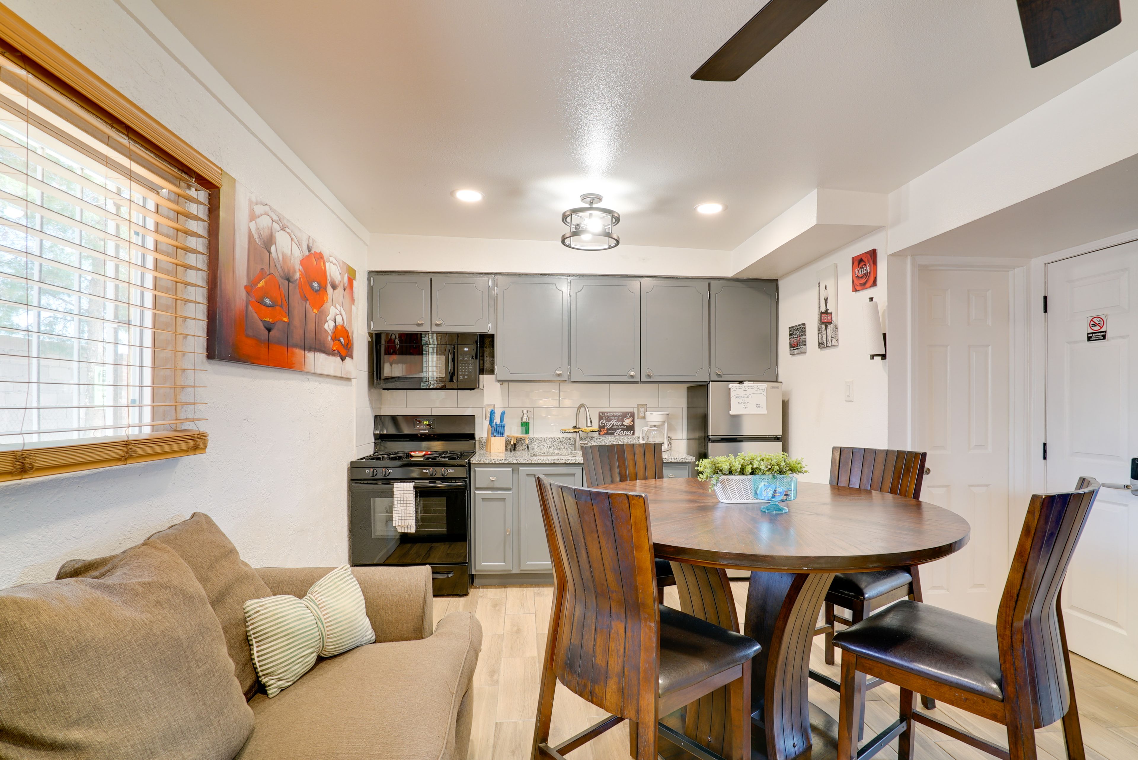 El Paso Vacation Rental | 2BR | 1BA | Step-Free Access | 800 Sq Ft