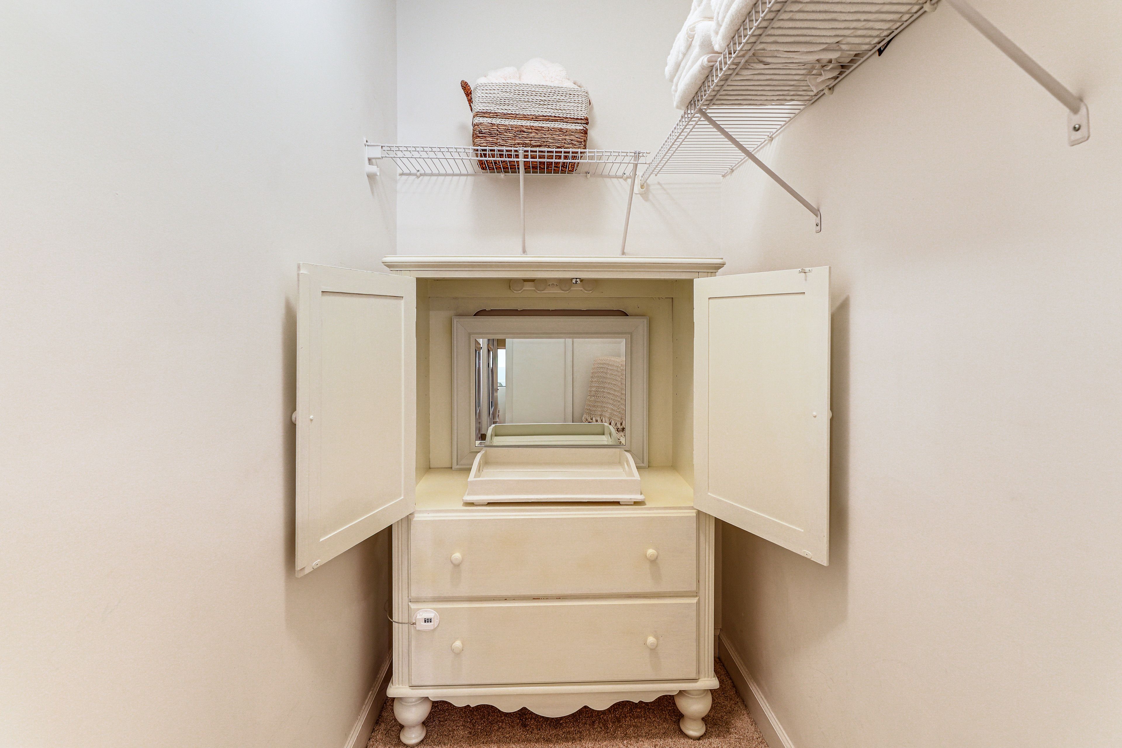 Walk-In Closet | 2nd Floor