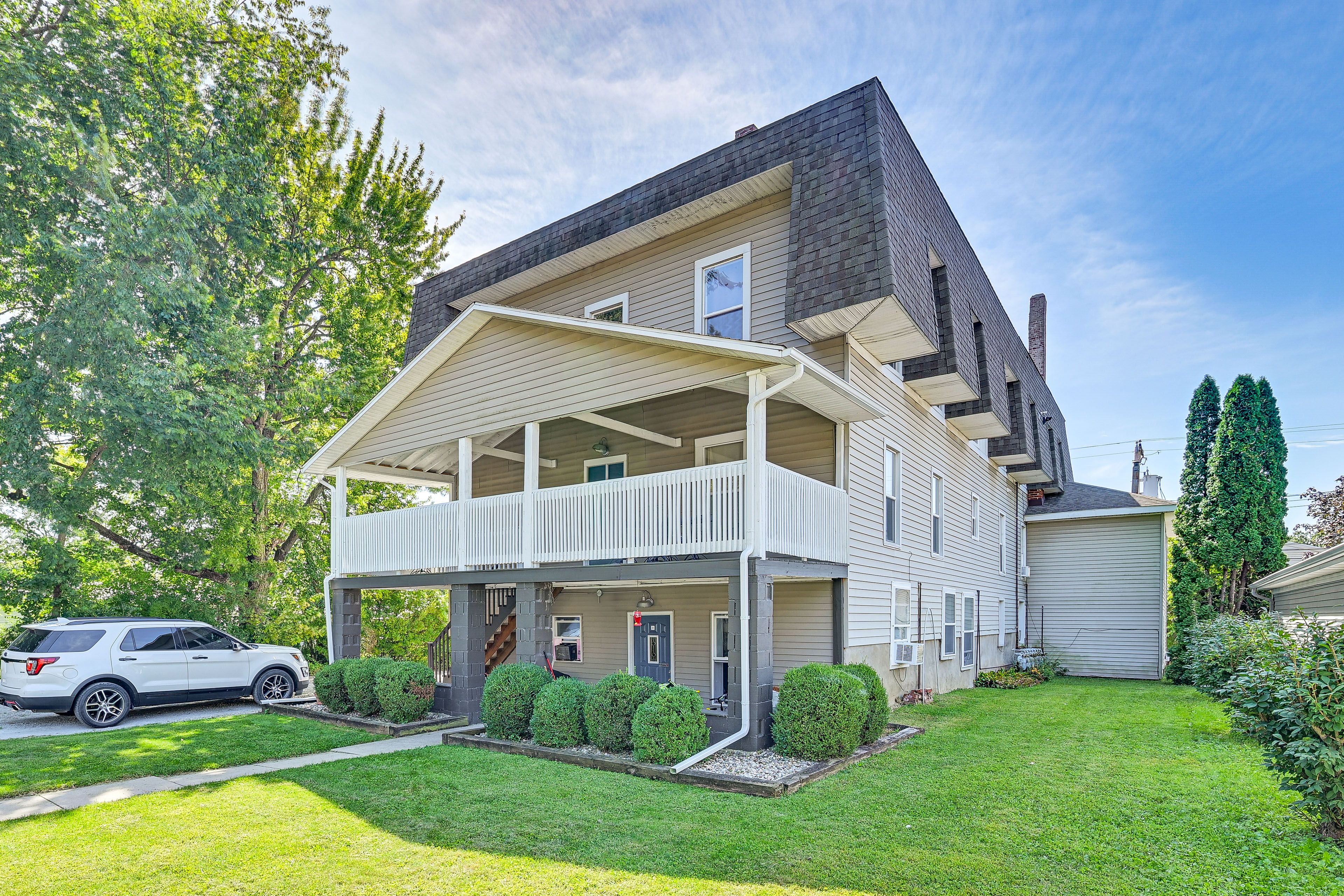 Apartment Exterior | Single-Story Unit