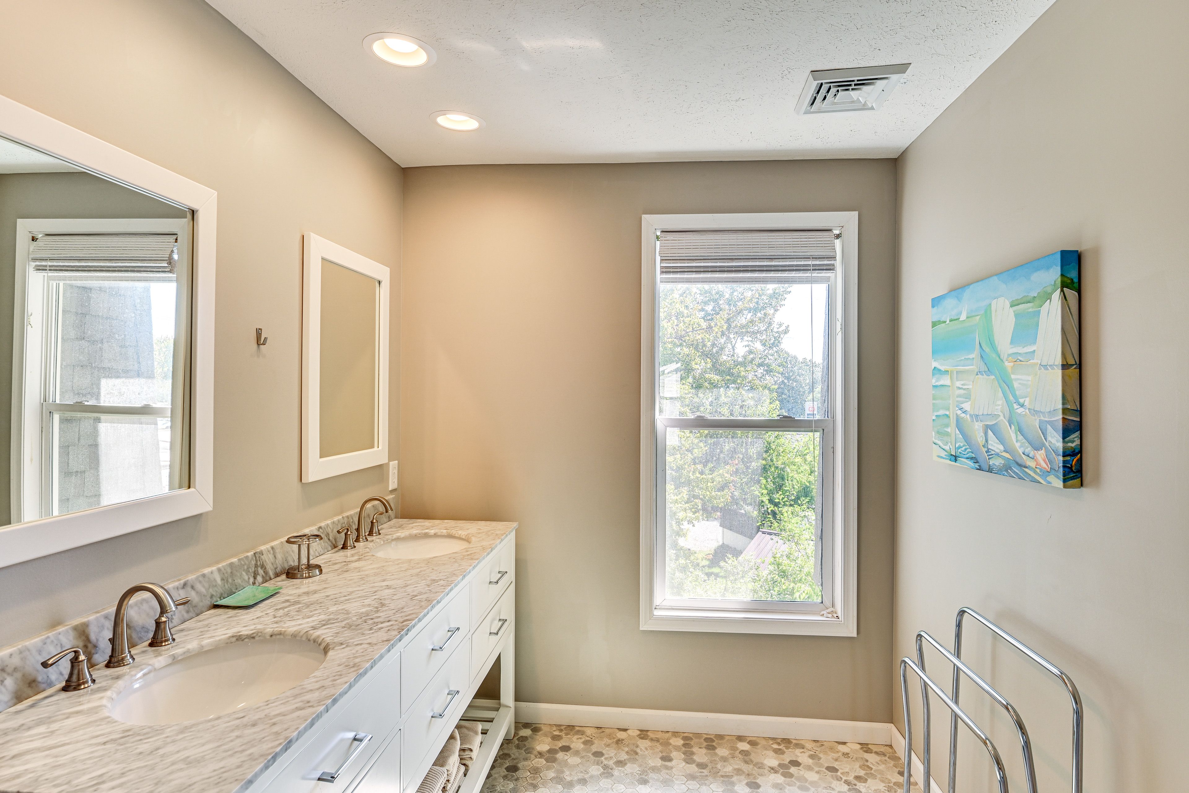 Bathroom | Shower | Towels Provided