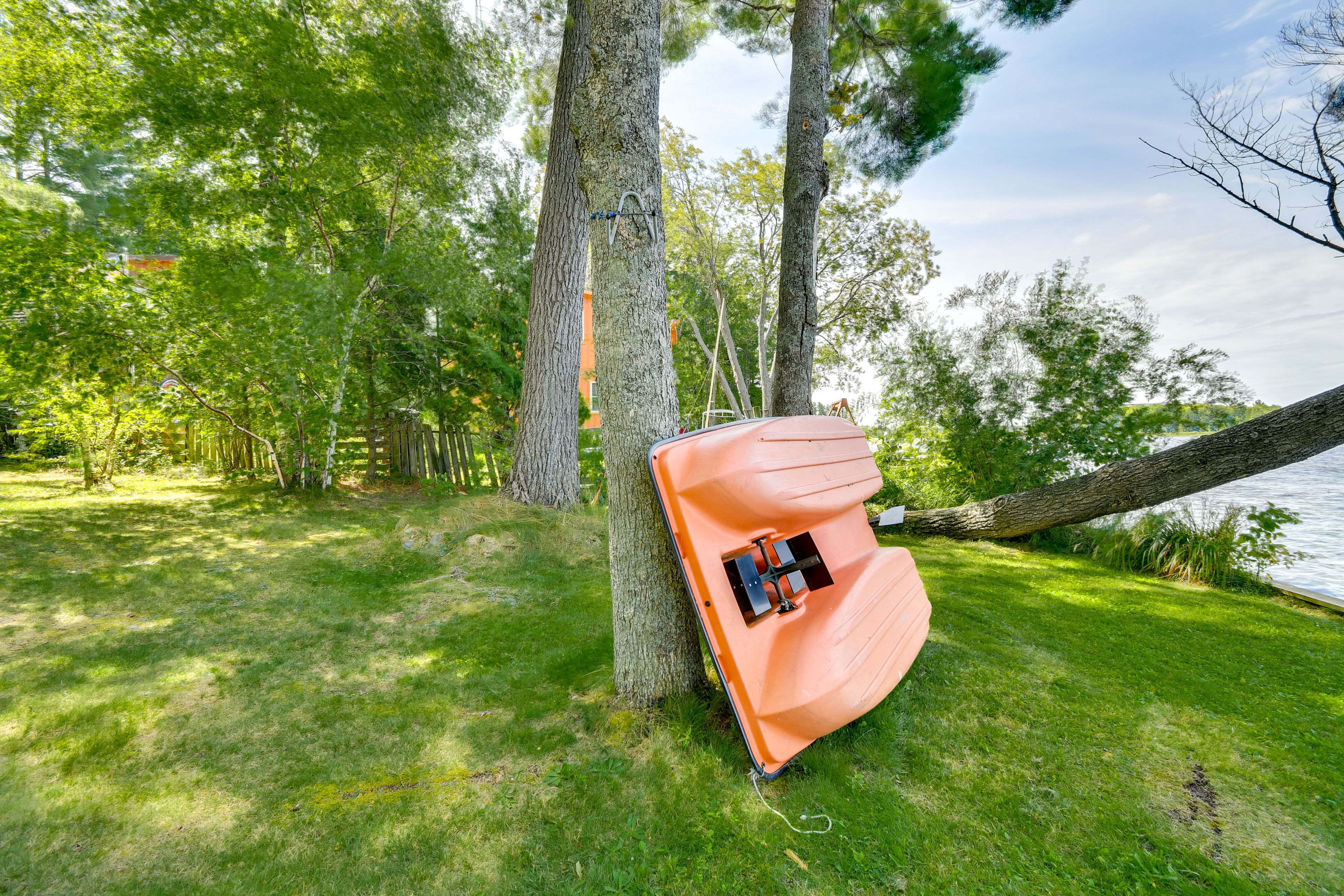 Spacious Yard | Lake Access | Dock | Pedal Boat & Kayaks | Wood-Burning Fire Pit