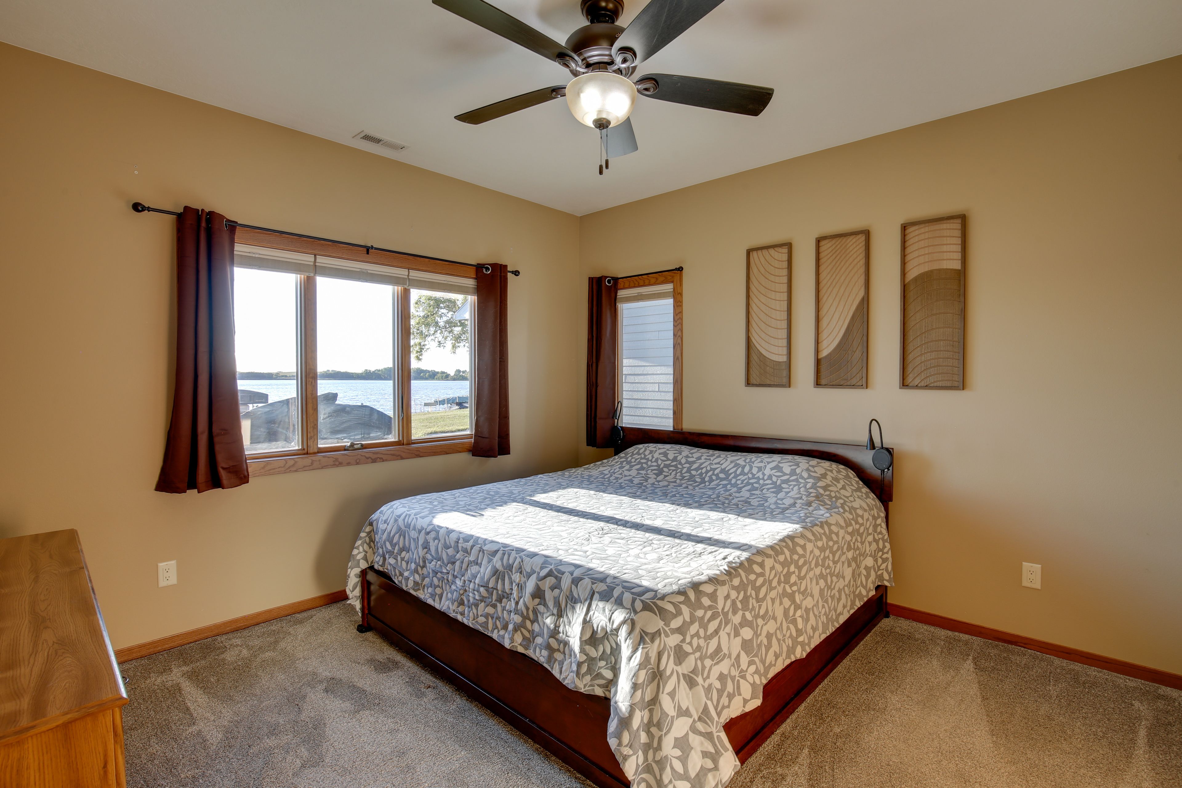 Bedroom 1 | King Bed w/ Twin Trundle | Smart TV | Linens Provided
