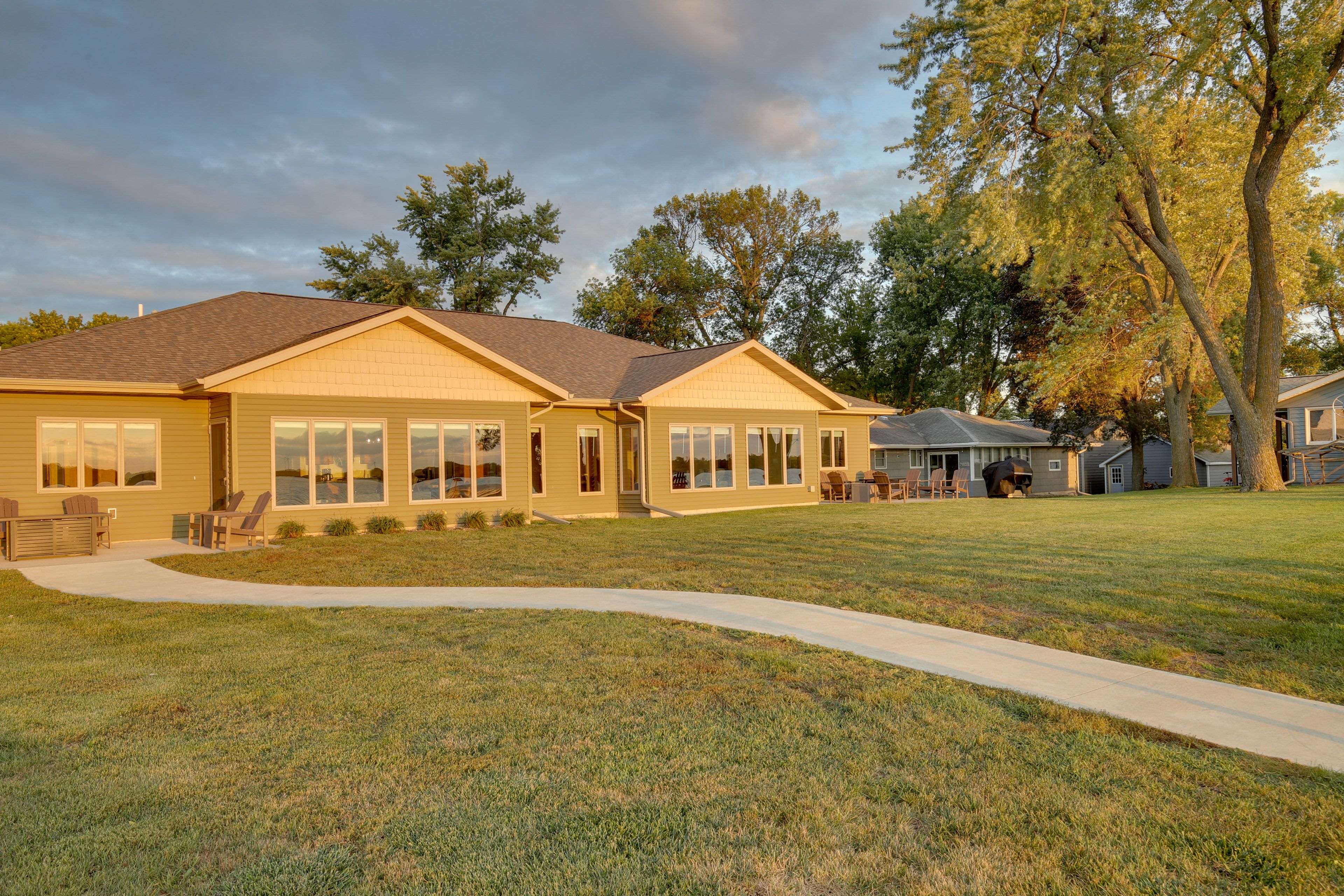 Shared Amenities | Backyard