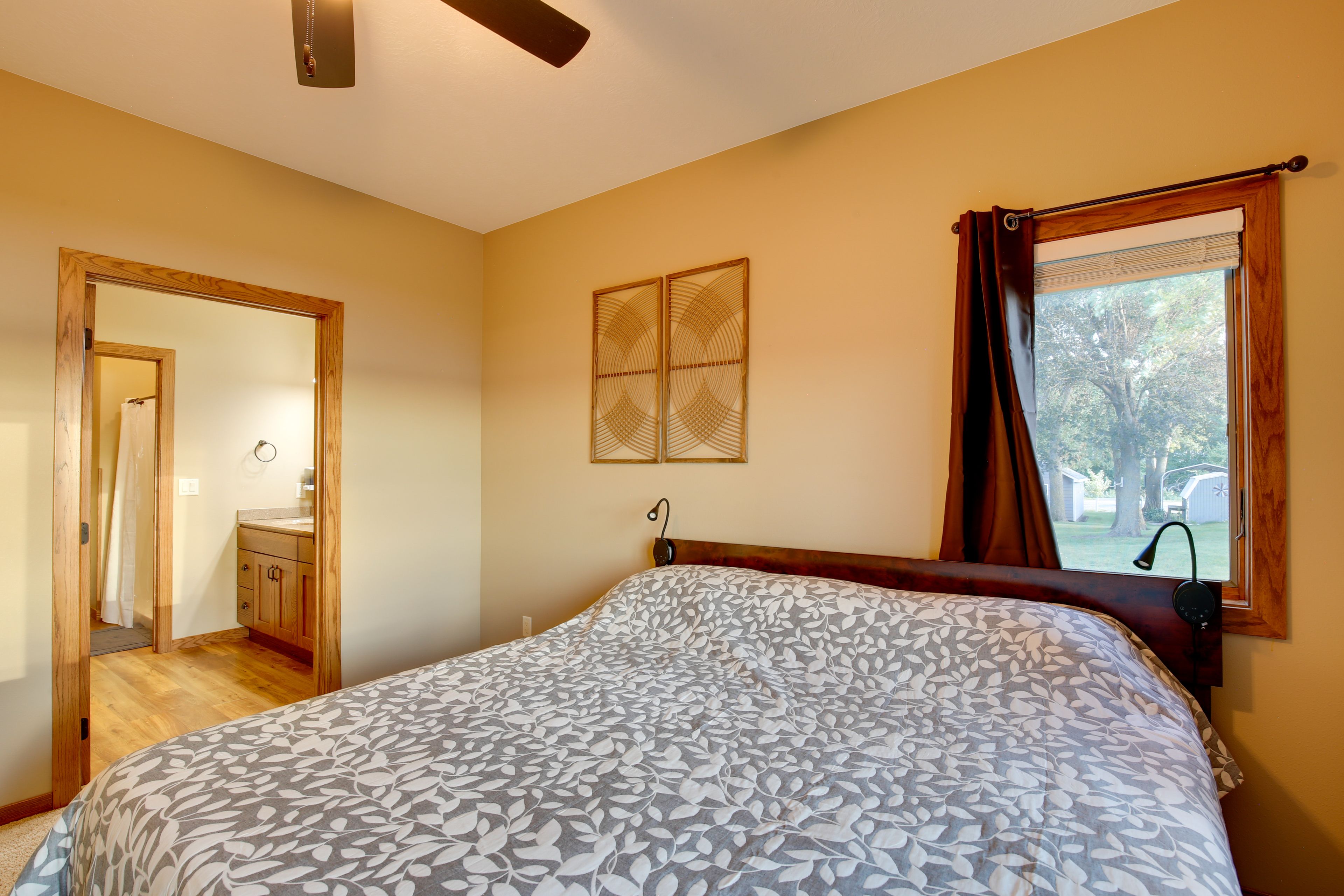 Bedroom 1 | King Bed w/ Twin Trundle | Smart TV | Linens Provided